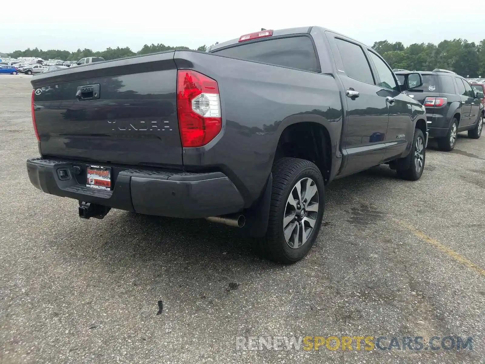 4 Photograph of a damaged car 5TFFY5F10LX266808 TOYOTA TUNDRA 2020