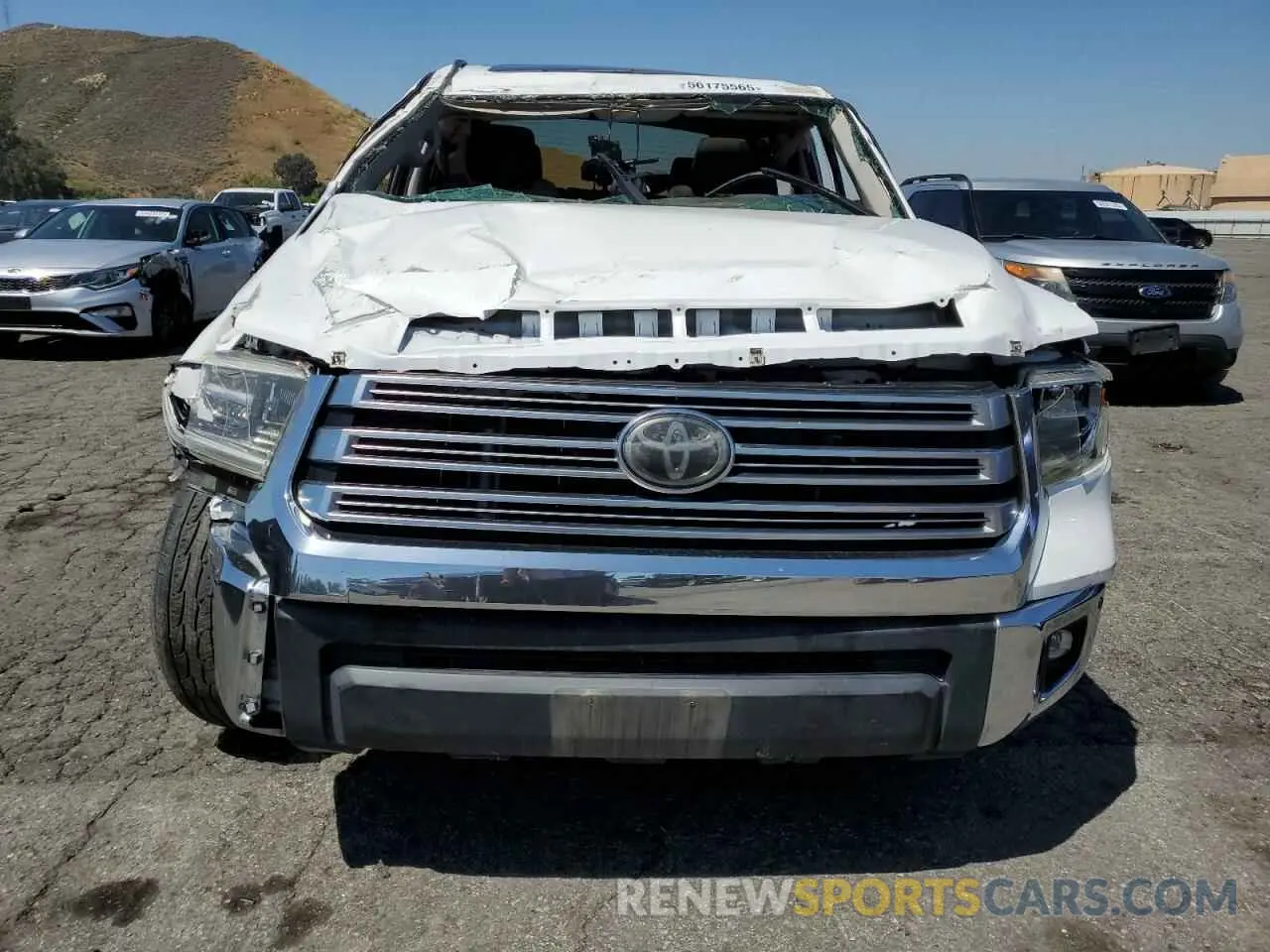 5 Photograph of a damaged car 5TFFY5F13LX262025 TOYOTA TUNDRA 2020