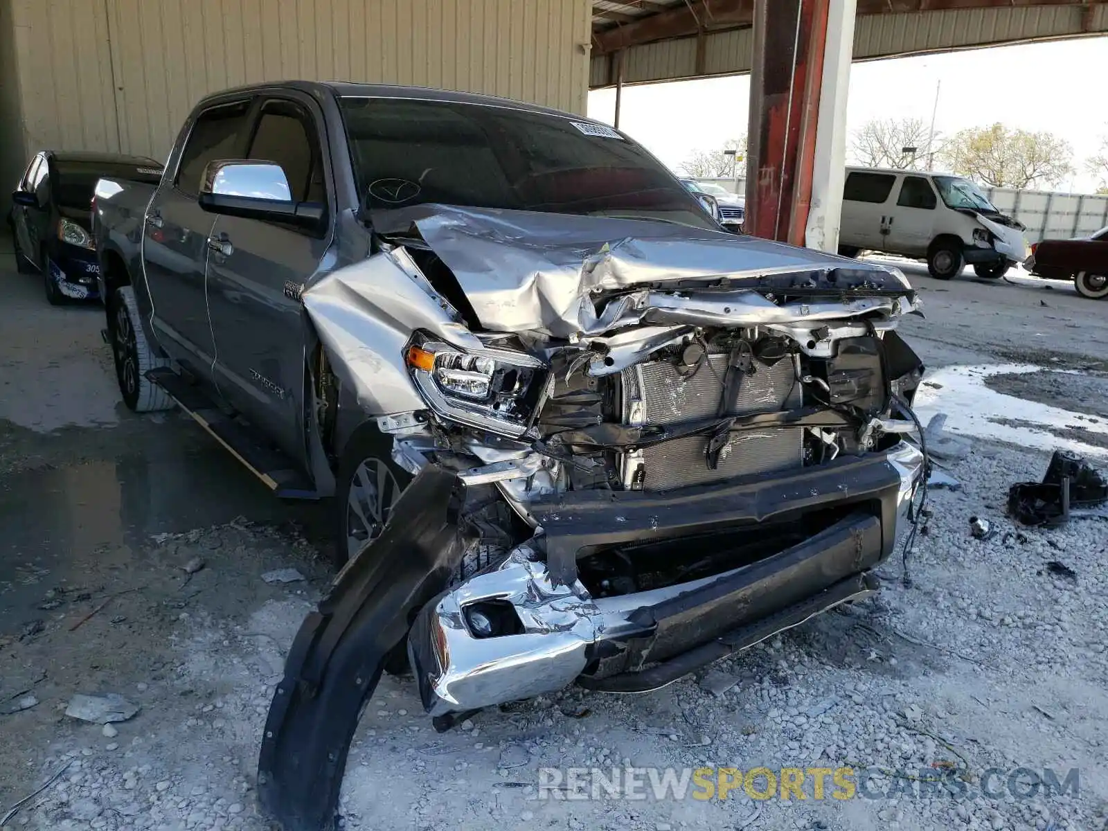 1 Photograph of a damaged car 5TFFY5F16LX264125 TOYOTA TUNDRA 2020