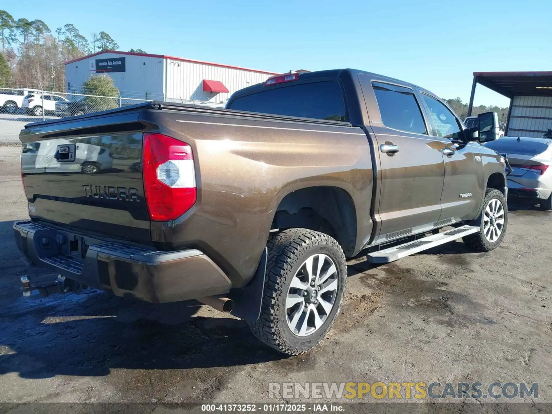 4 Photograph of a damaged car 5TFFY5F1XLX256495 TOYOTA TUNDRA 2020