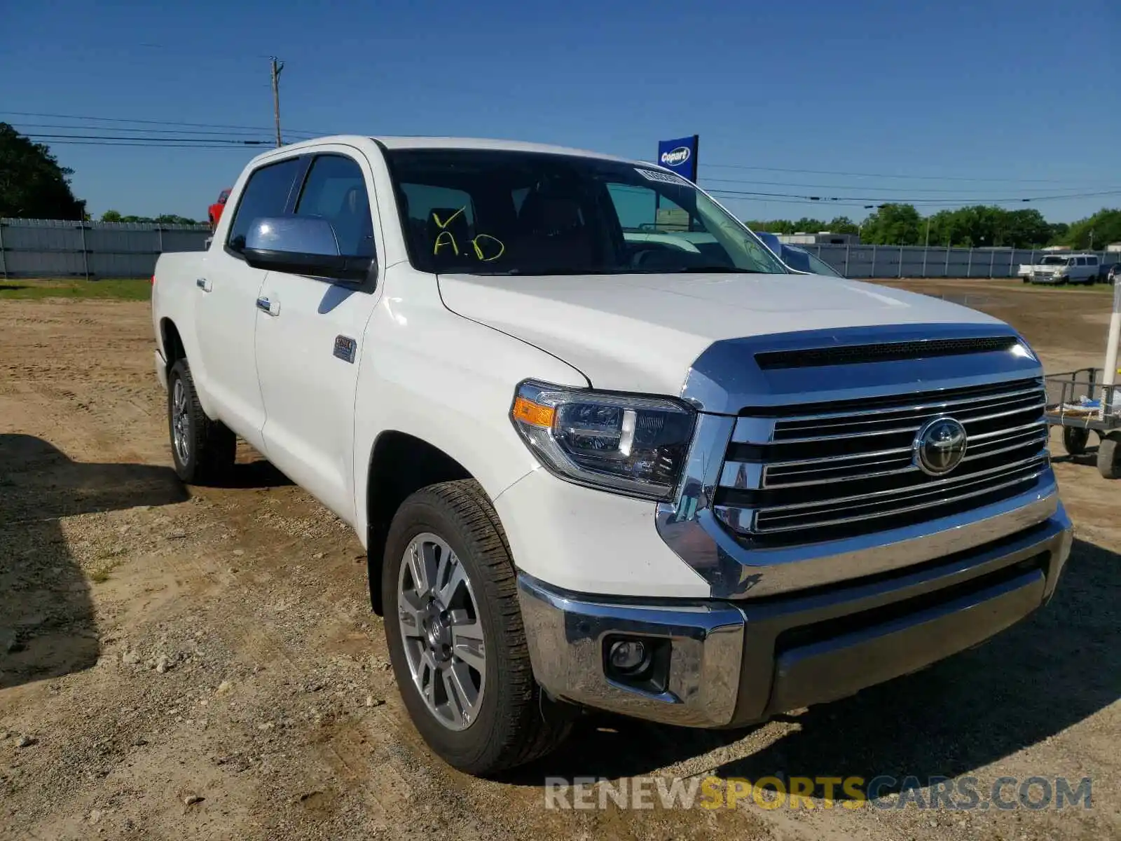 1 Photograph of a damaged car 5TFGY5F19LX263684 TOYOTA TUNDRA 2020