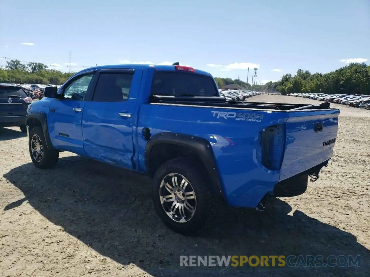 2 Photograph of a damaged car 5TFHY5F11LX886303 TOYOTA TUNDRA 2020