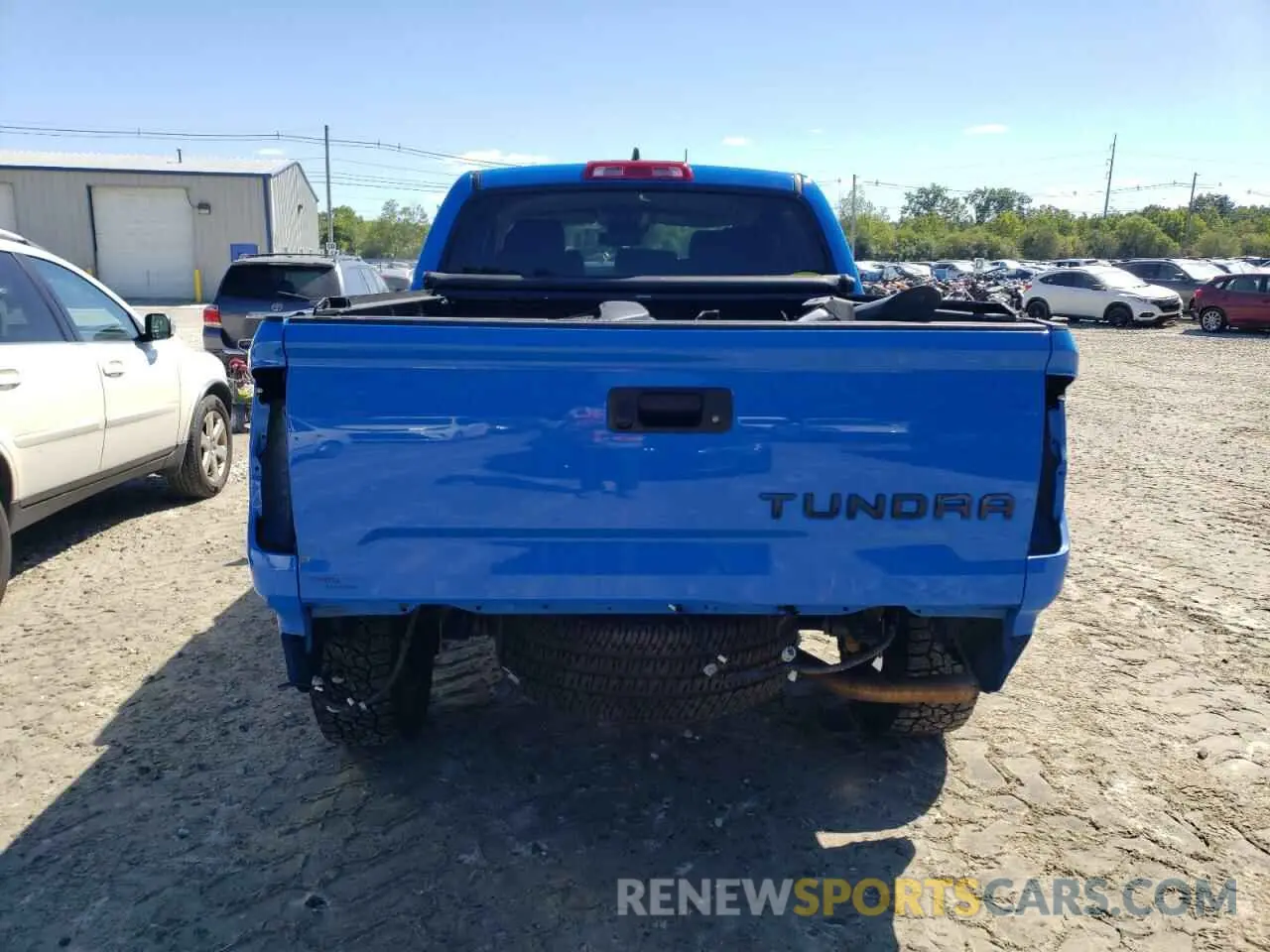 6 Photograph of a damaged car 5TFHY5F11LX886303 TOYOTA TUNDRA 2020