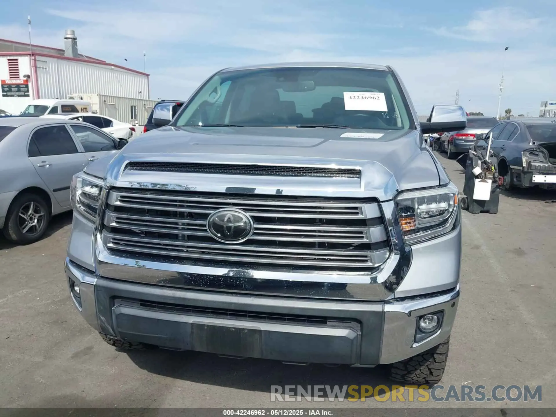 11 Photograph of a damaged car 5TFHY5F11LX904315 TOYOTA TUNDRA 2020