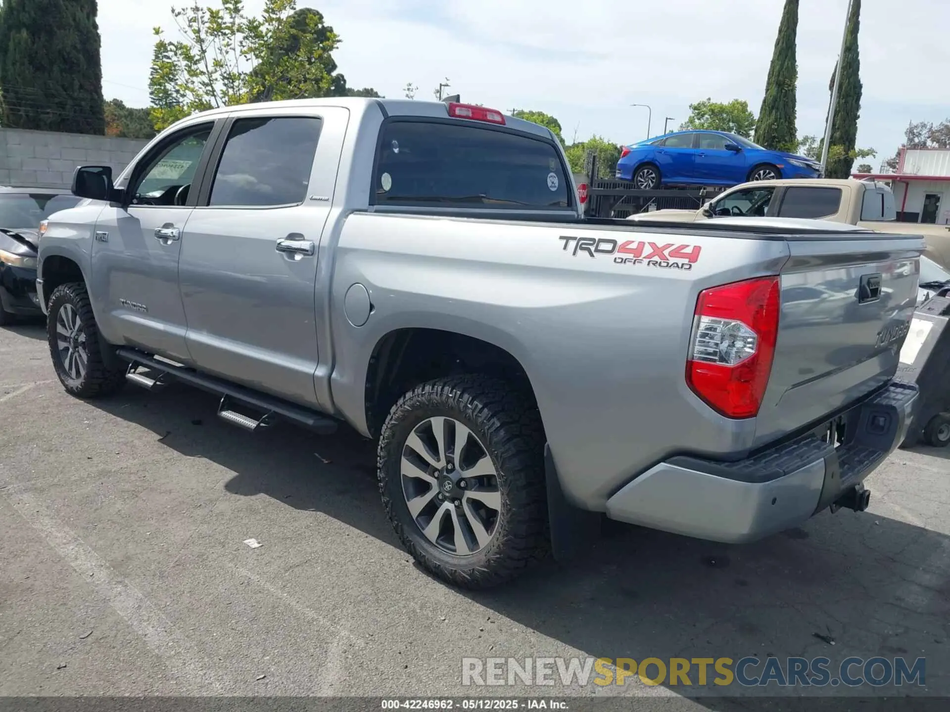 3 Photograph of a damaged car 5TFHY5F11LX904315 TOYOTA TUNDRA 2020