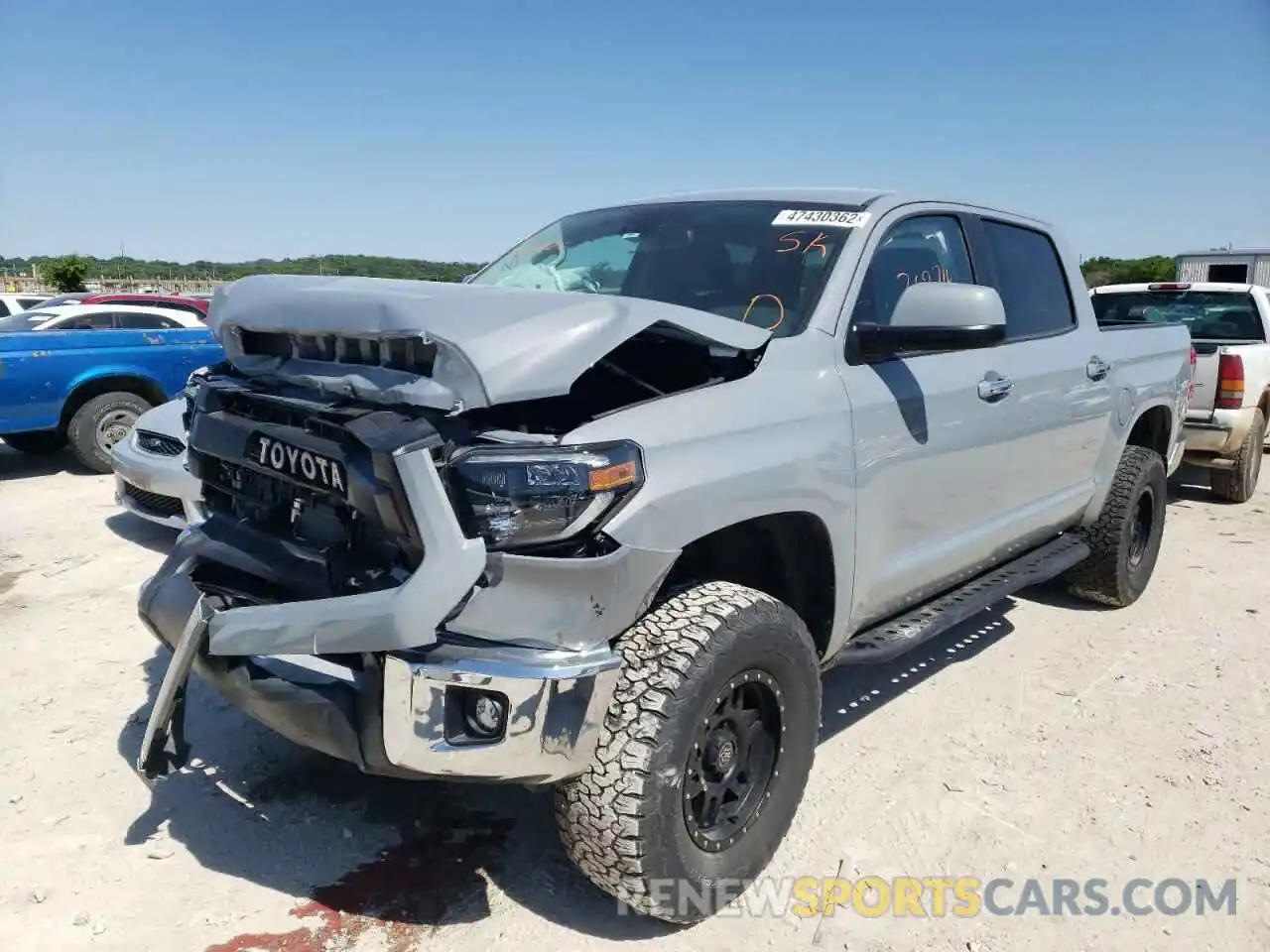 2 Photograph of a damaged car 5TFHY5F13LX882883 TOYOTA TUNDRA 2020