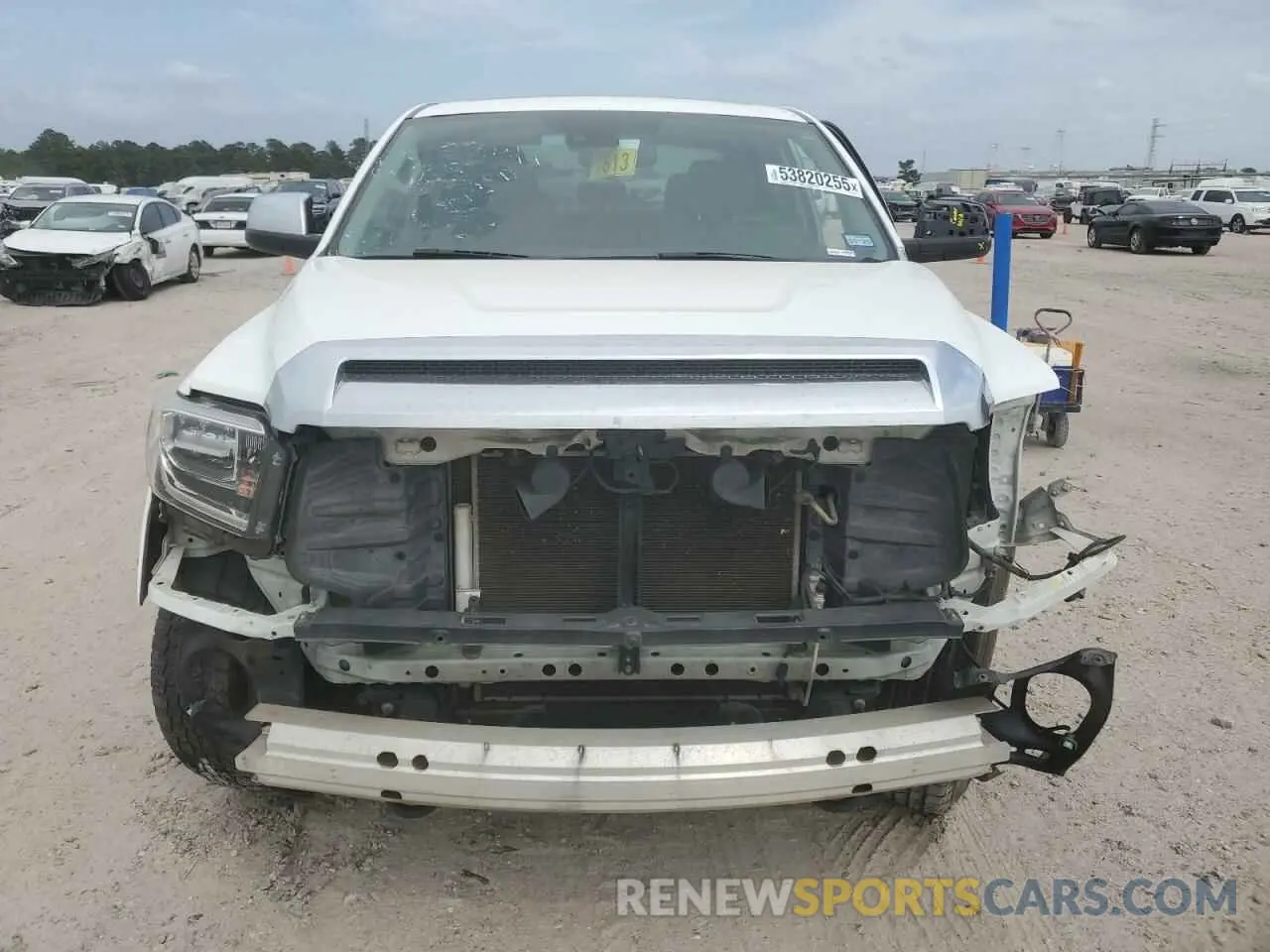 5 Photograph of a damaged car 5TFHY5F14LX885632 TOYOTA TUNDRA 2020