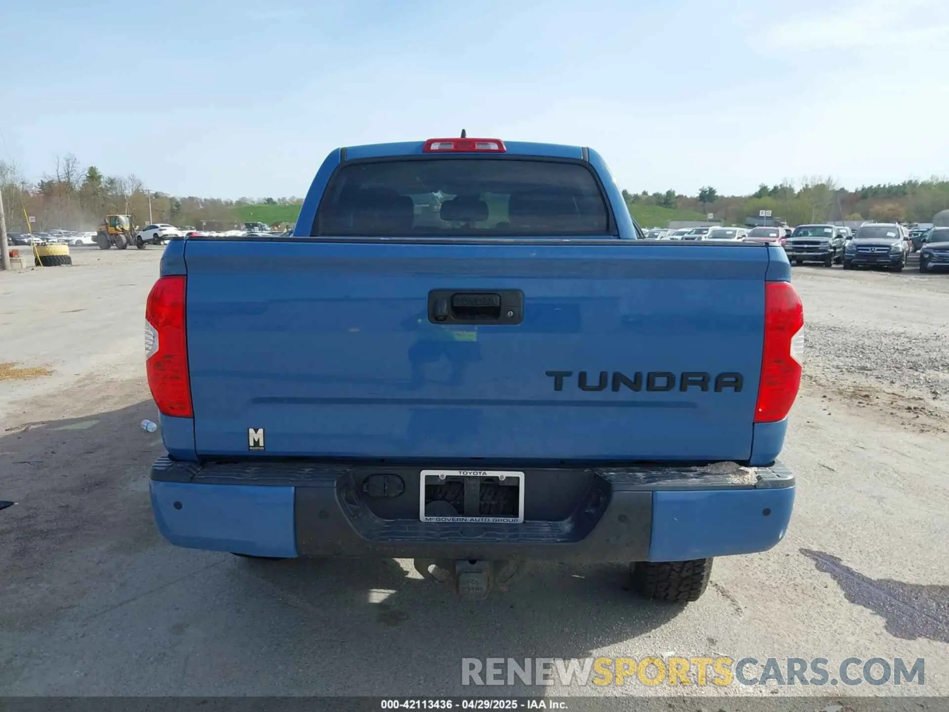 16 Photograph of a damaged car 5TFHY5F14LX920816 TOYOTA TUNDRA 2020