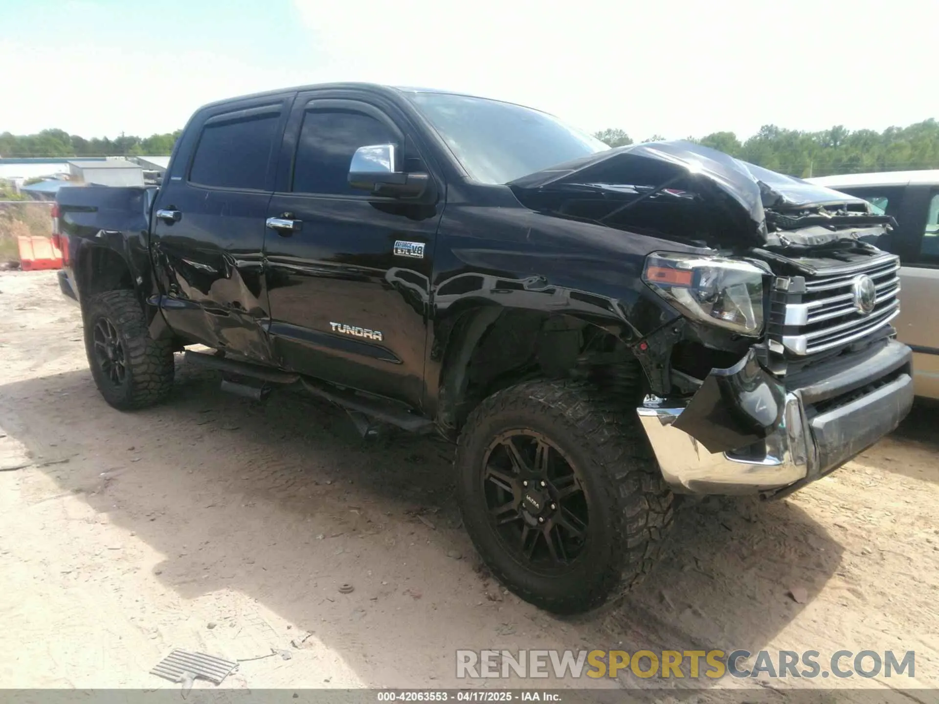 1 Photograph of a damaged car 5TFHY5F14LX935171 TOYOTA TUNDRA 2020