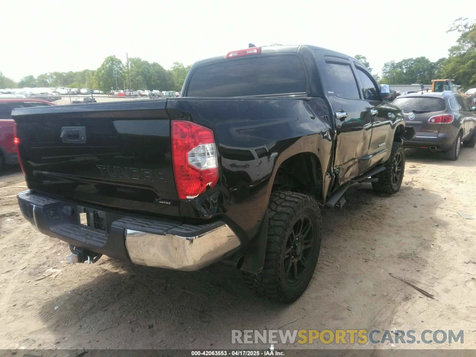 4 Photograph of a damaged car 5TFHY5F14LX935171 TOYOTA TUNDRA 2020