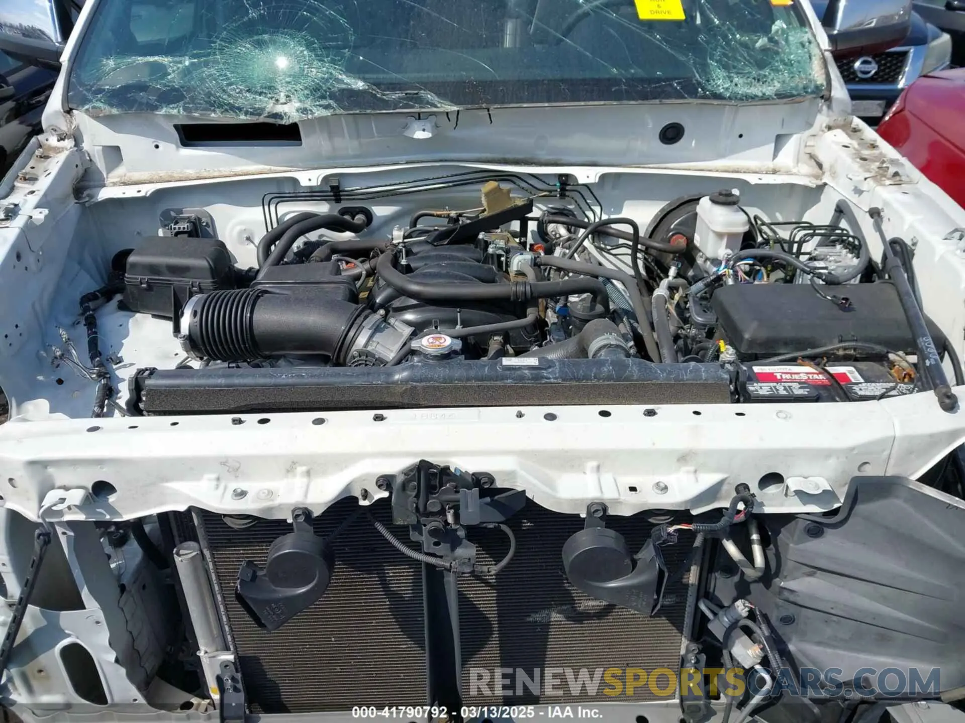 10 Photograph of a damaged car 5TFHY5F18LX888243 TOYOTA TUNDRA 2020
