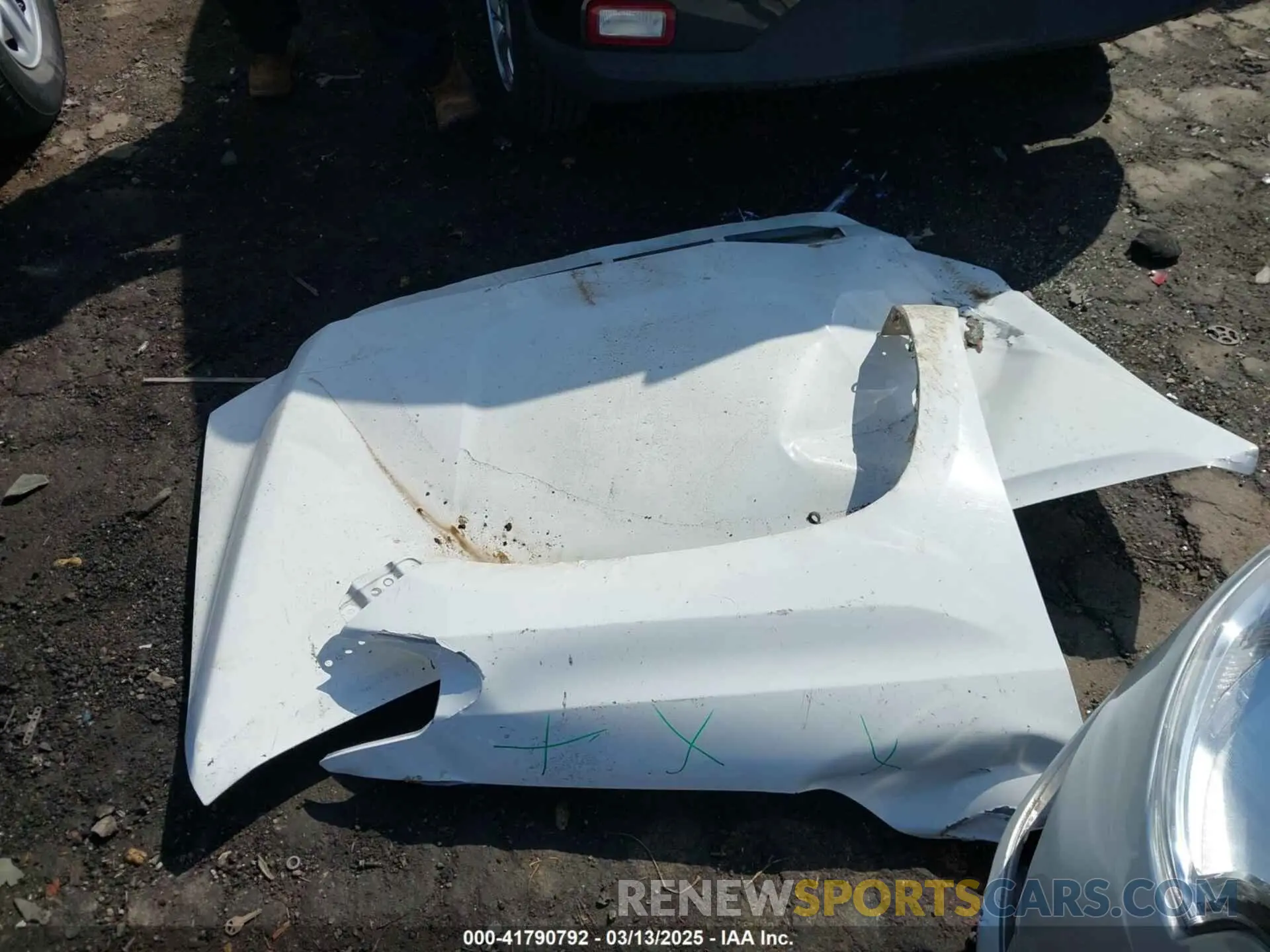 19 Photograph of a damaged car 5TFHY5F18LX888243 TOYOTA TUNDRA 2020
