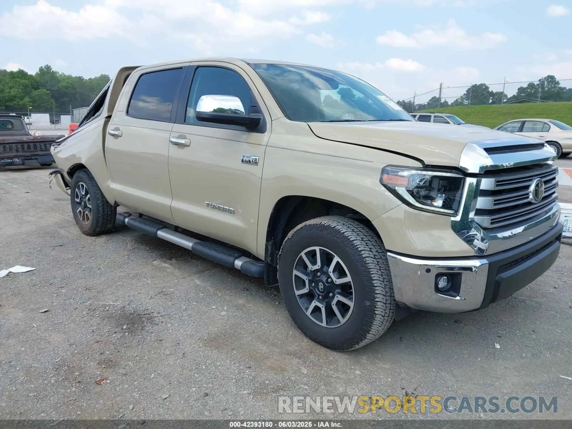 1 Photograph of a damaged car 5TFHY5F19LX940768 TOYOTA TUNDRA 2020