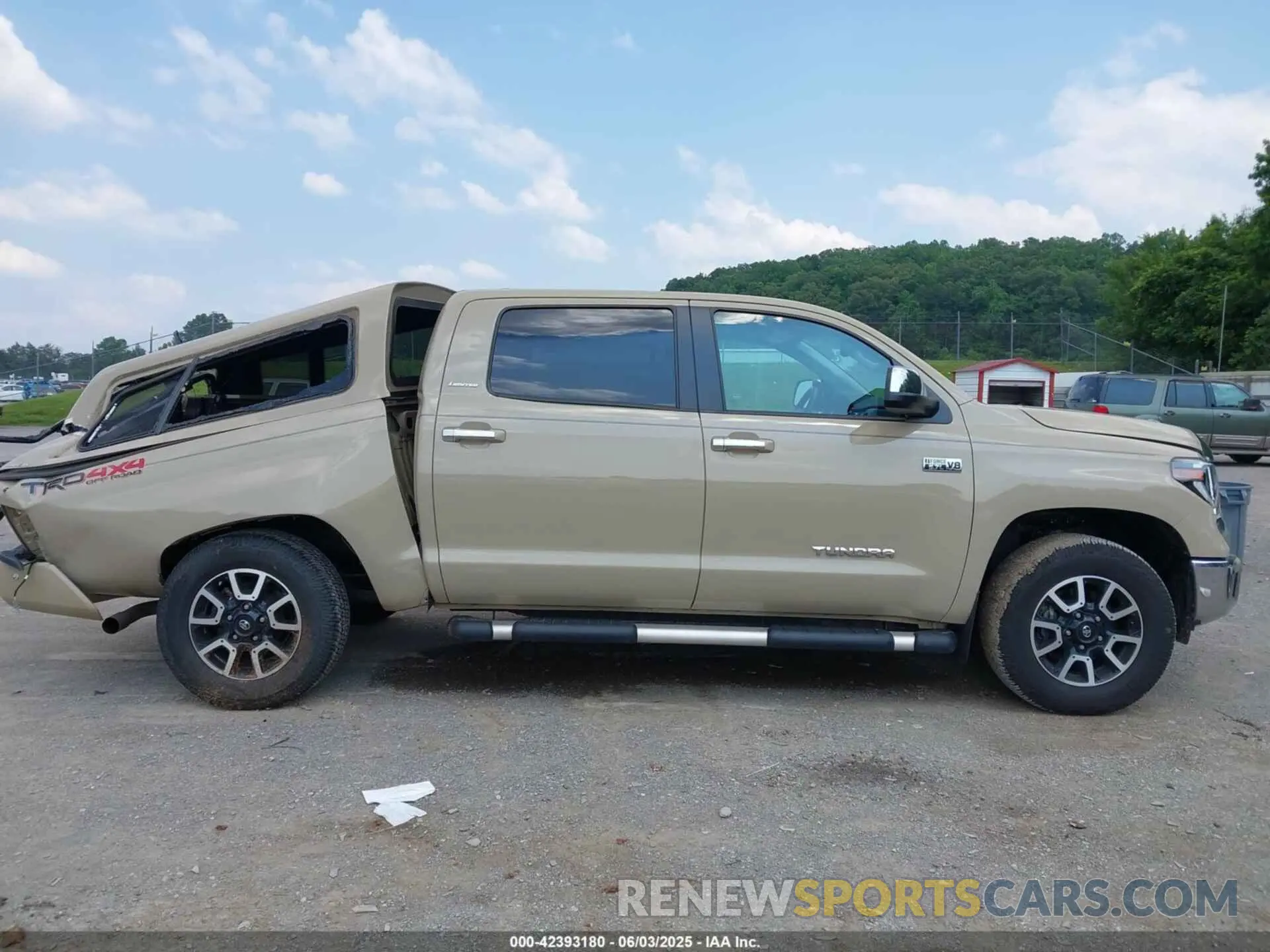 13 Photograph of a damaged car 5TFHY5F19LX940768 TOYOTA TUNDRA 2020