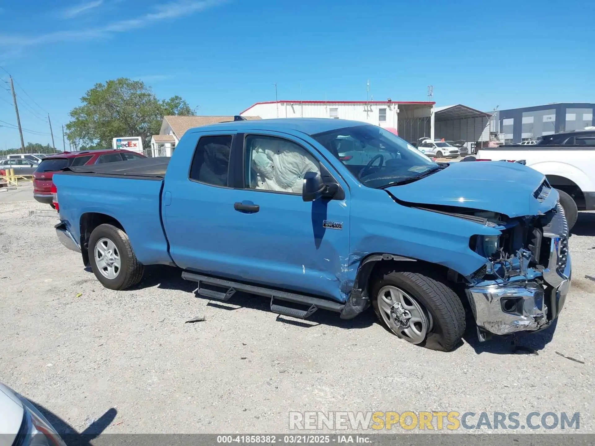 13 Photograph of a damaged car 5TFRY5F14LX257901 TOYOTA TUNDRA 2020