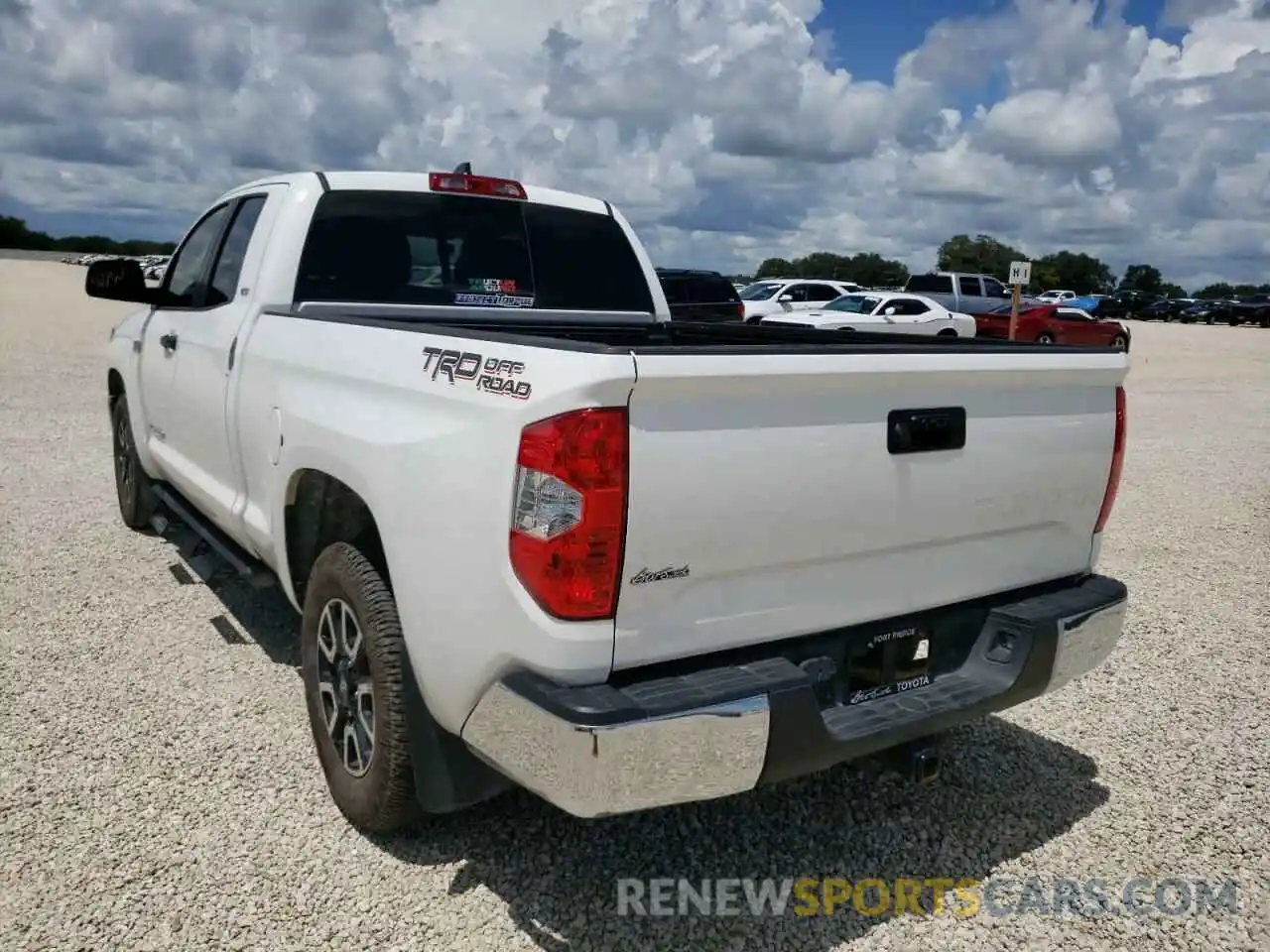 3 Photograph of a damaged car 5TFRY5F15LX259639 TOYOTA TUNDRA 2020