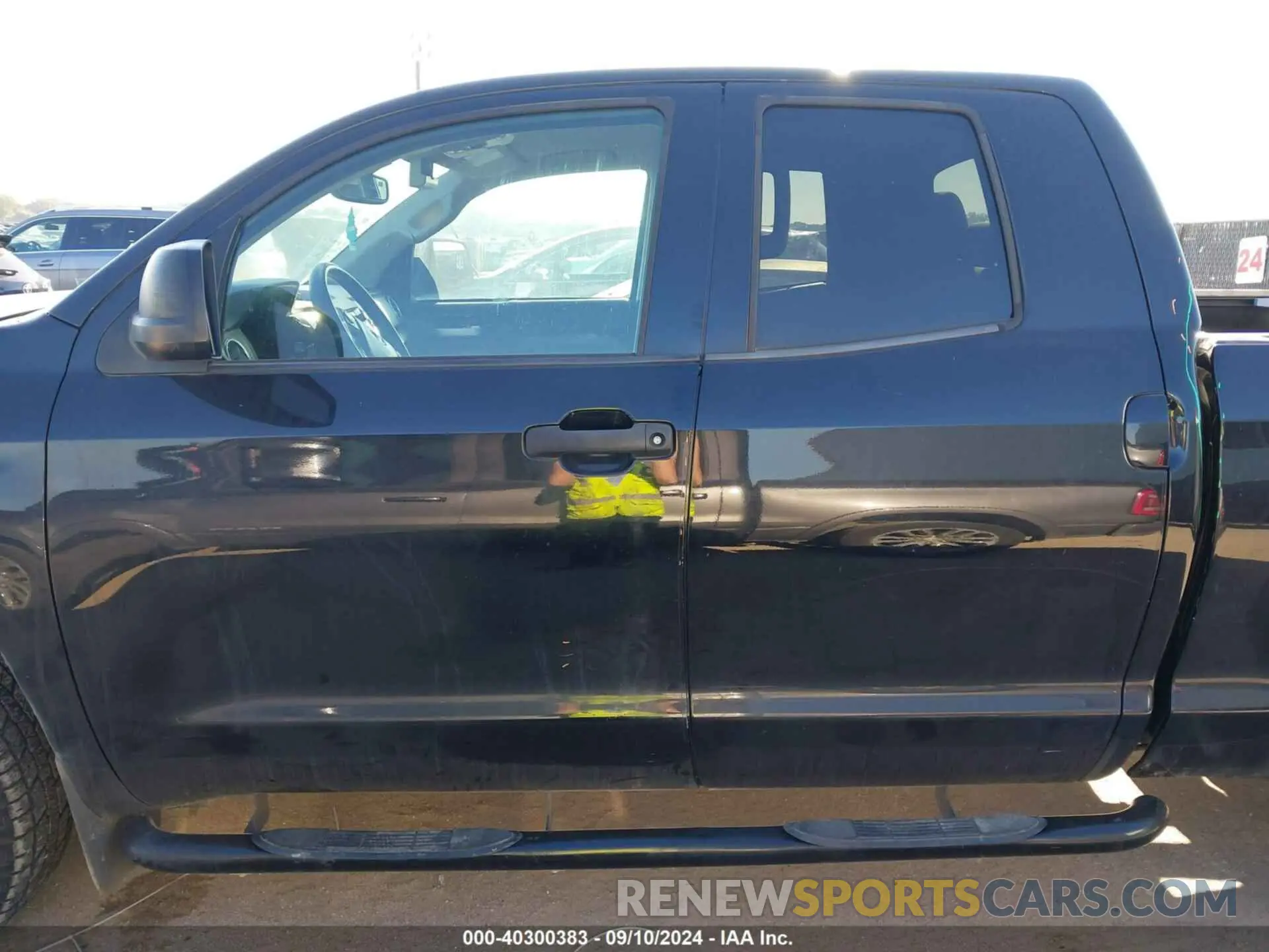 14 Photograph of a damaged car 5TFRY5F16LX268172 TOYOTA TUNDRA 2020