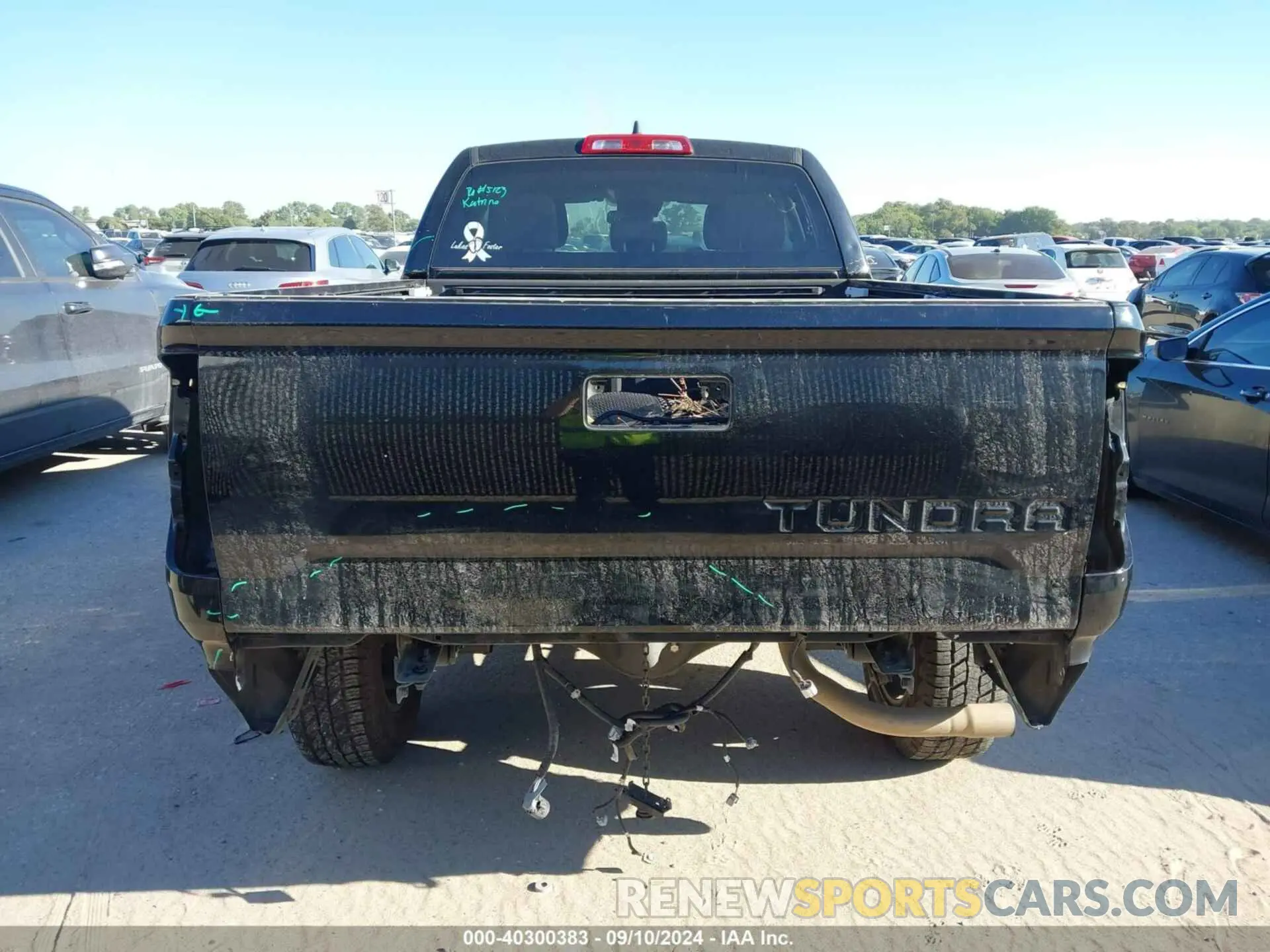 16 Photograph of a damaged car 5TFRY5F16LX268172 TOYOTA TUNDRA 2020