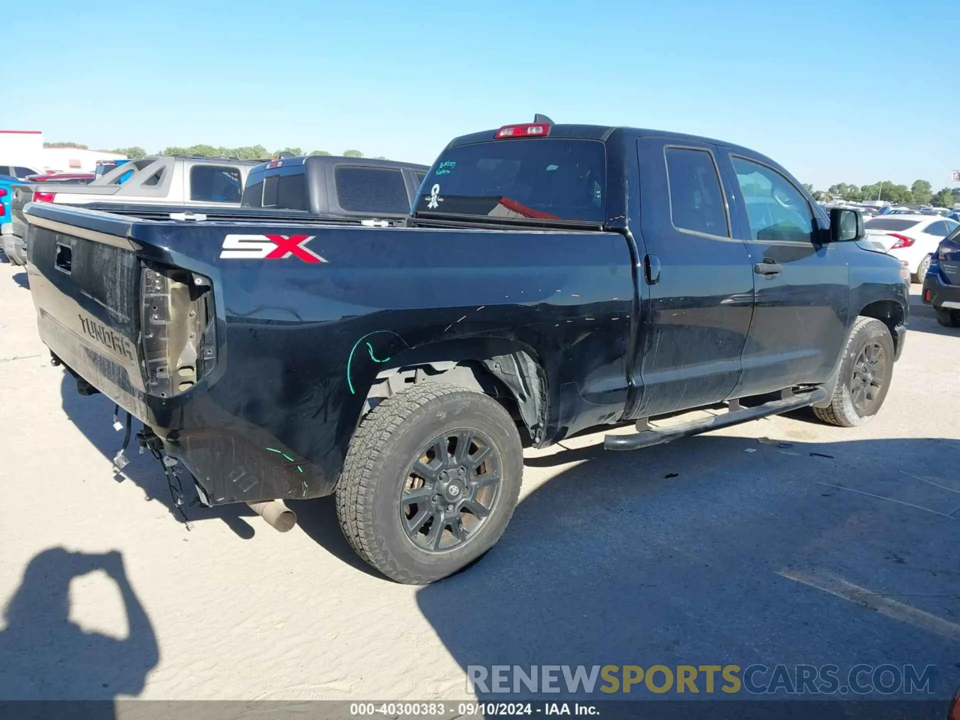 4 Photograph of a damaged car 5TFRY5F16LX268172 TOYOTA TUNDRA 2020