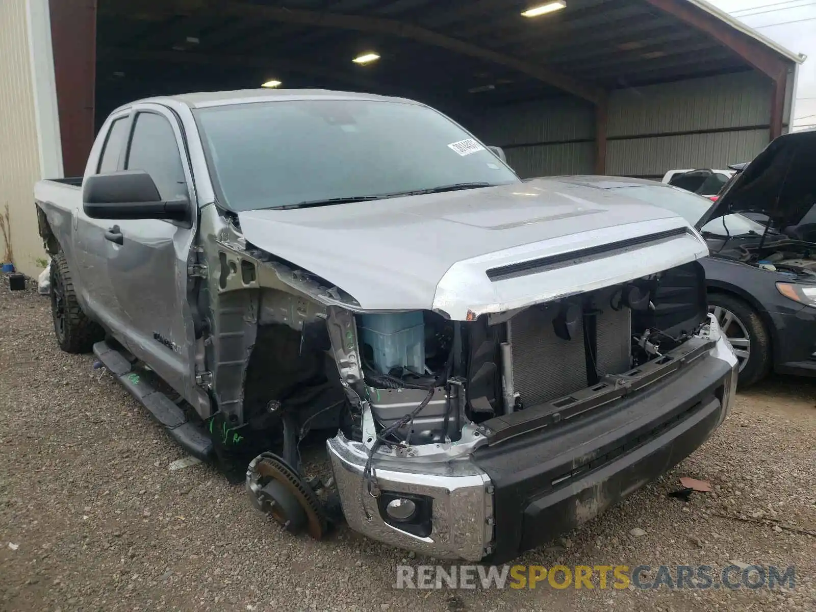 1 Photograph of a damaged car 5TFRY5F16LX268625 TOYOTA TUNDRA 2020