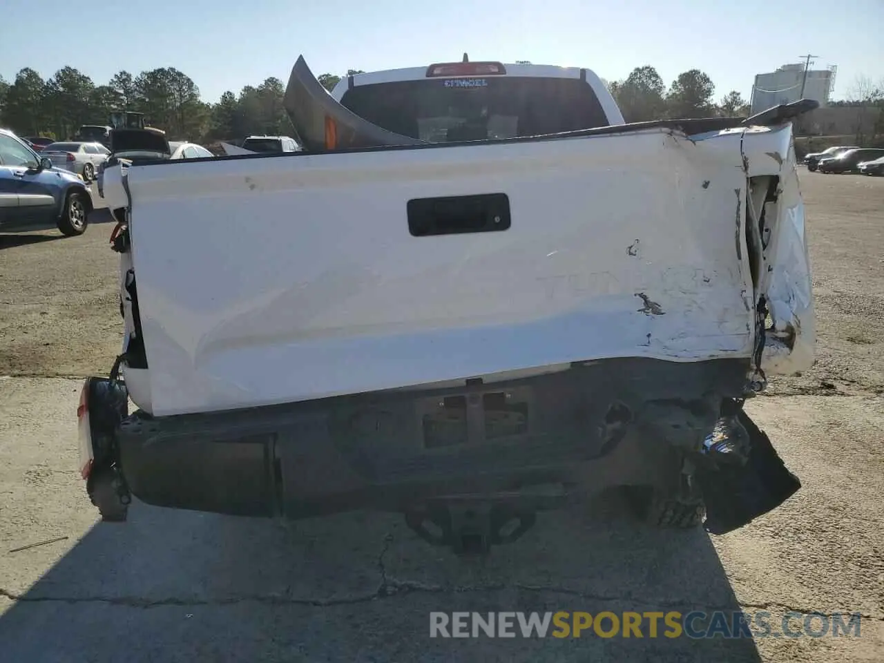 6 Photograph of a damaged car 5TFRY5F16LX271654 TOYOTA TUNDRA 2020