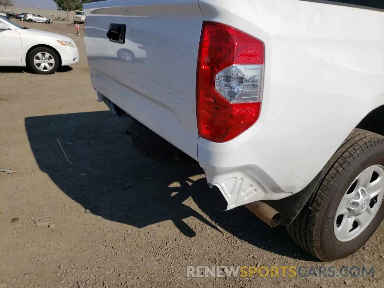 9 Photograph of a damaged car 5TFRY5F18LX271459 TOYOTA TUNDRA 2020