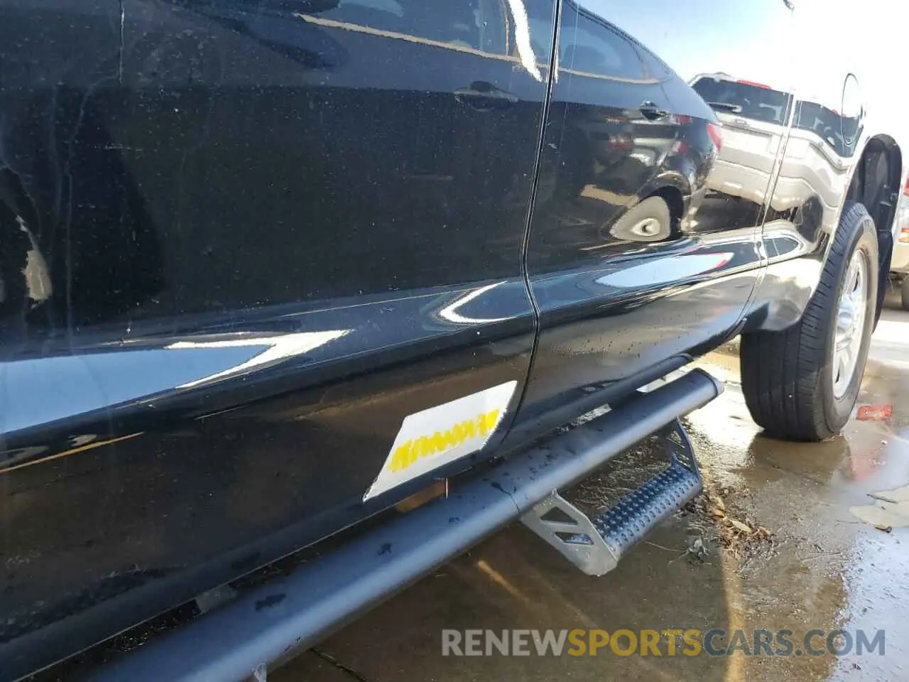 12 Photograph of a damaged car 5TFRY5F19LX262124 TOYOTA TUNDRA 2020