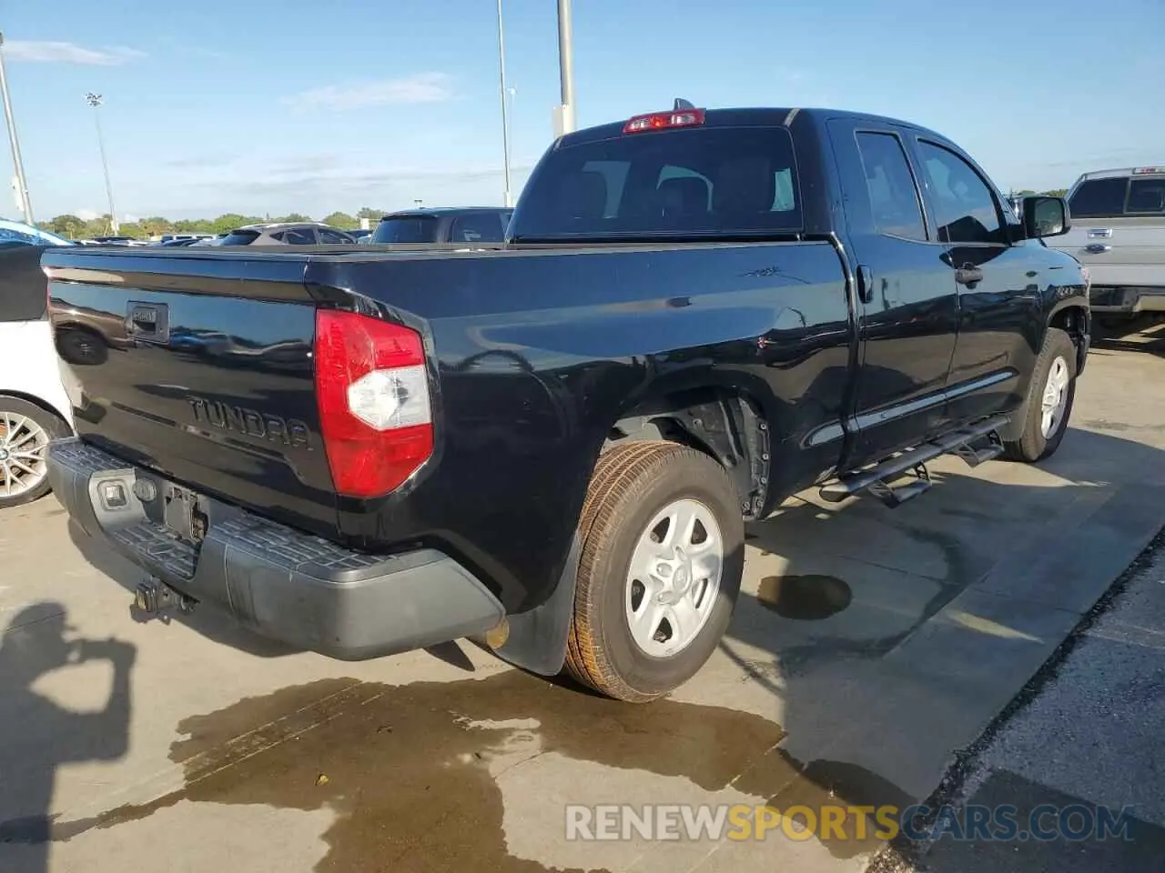 3 Photograph of a damaged car 5TFRY5F19LX262124 TOYOTA TUNDRA 2020