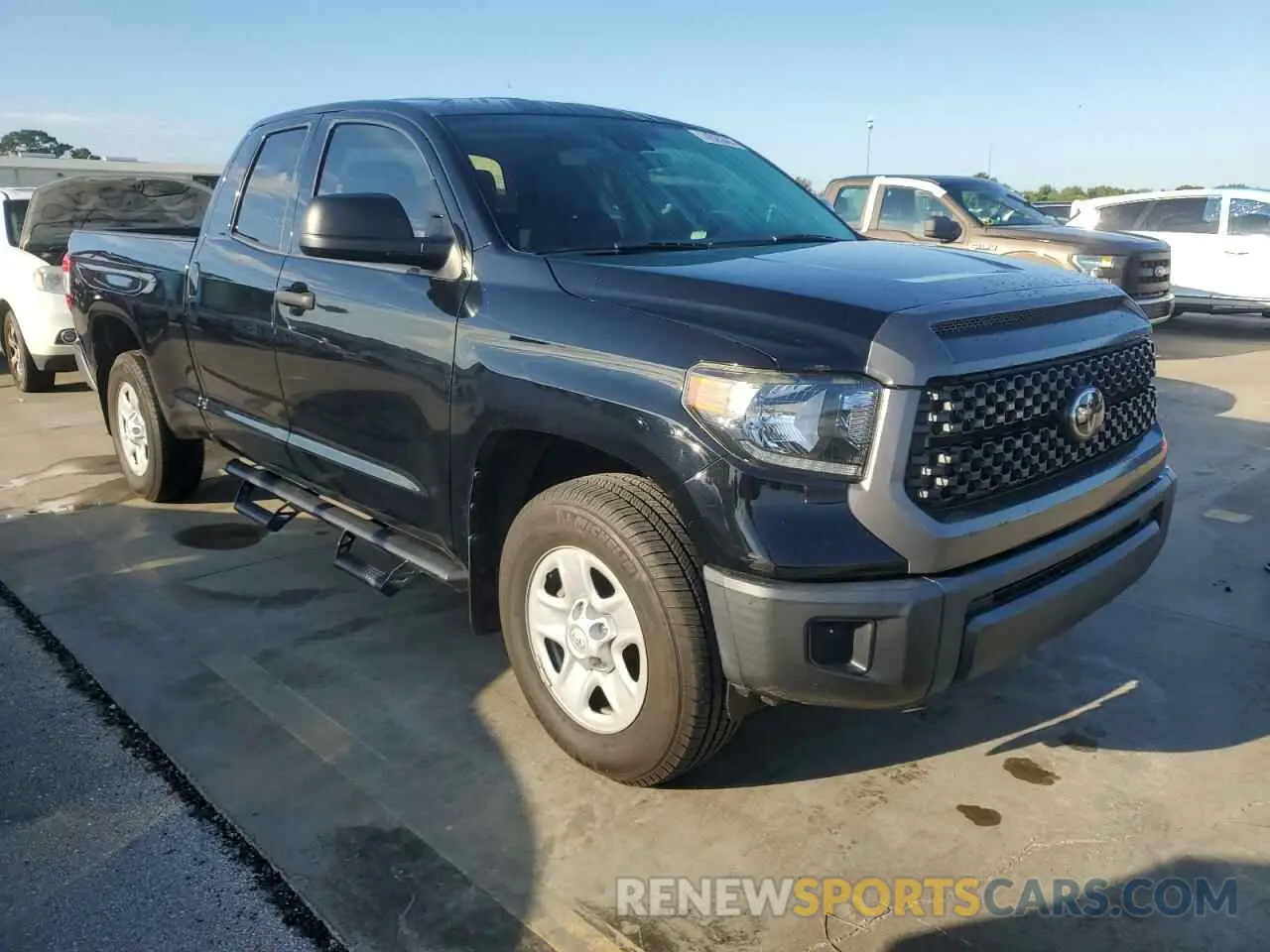 4 Photograph of a damaged car 5TFRY5F19LX262124 TOYOTA TUNDRA 2020