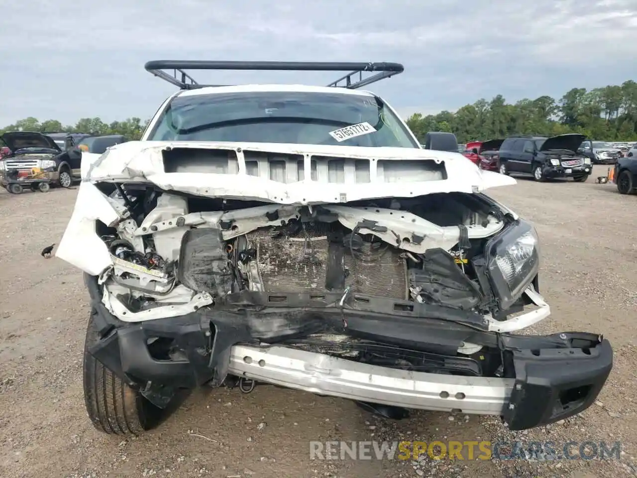 9 Photograph of a damaged car 5TFRY5F19LX262527 TOYOTA TUNDRA 2020