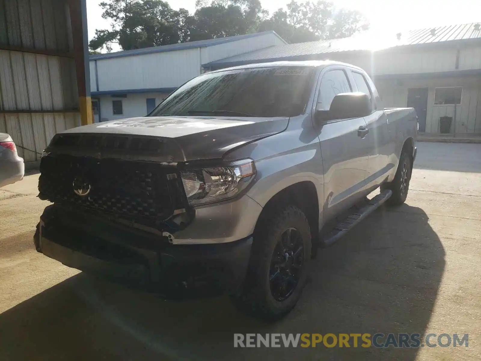 2 Photograph of a damaged car 5TFRY5F19LX270773 TOYOTA TUNDRA 2020