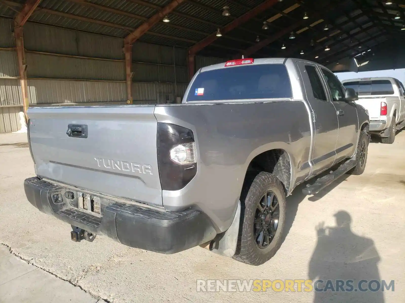 4 Photograph of a damaged car 5TFRY5F19LX270773 TOYOTA TUNDRA 2020