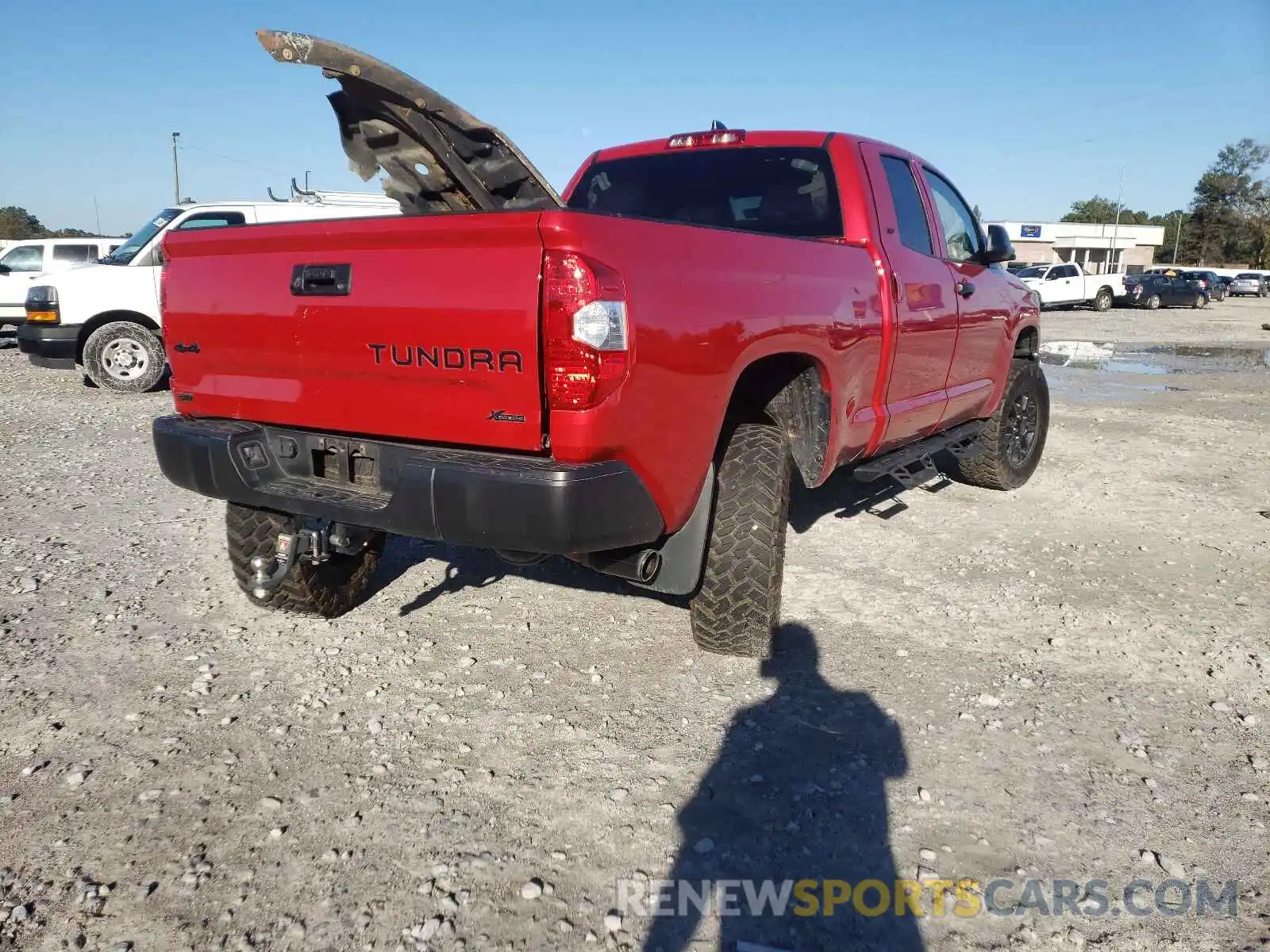 4 Photograph of a damaged car 5TFUY5F10LX894259 TOYOTA TUNDRA 2020