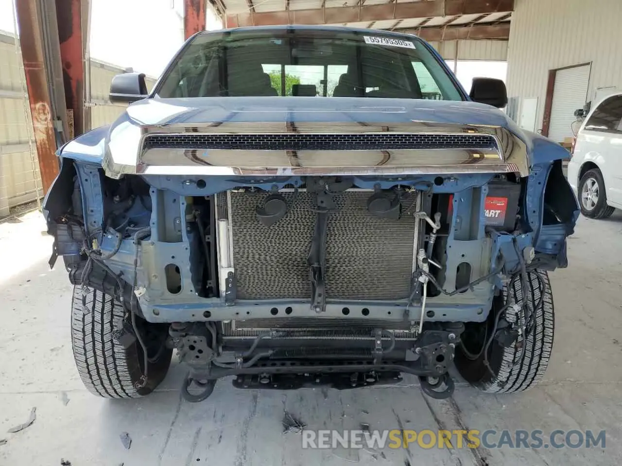 5 Photograph of a damaged car 5TFUY5F10LX916938 TOYOTA TUNDRA 2020