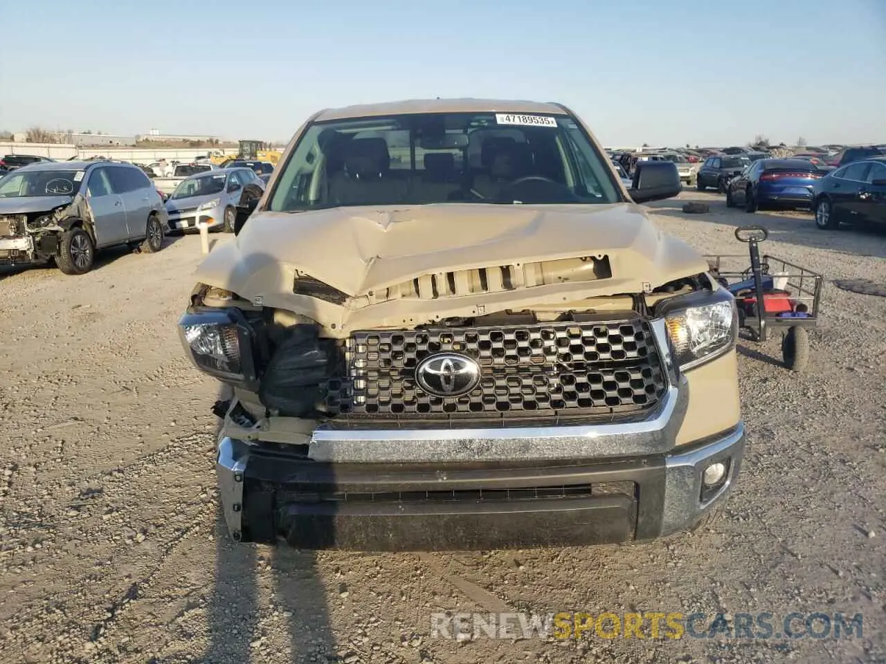 5 Photograph of a damaged car 5TFUY5F11LX946577 TOYOTA TUNDRA 2020