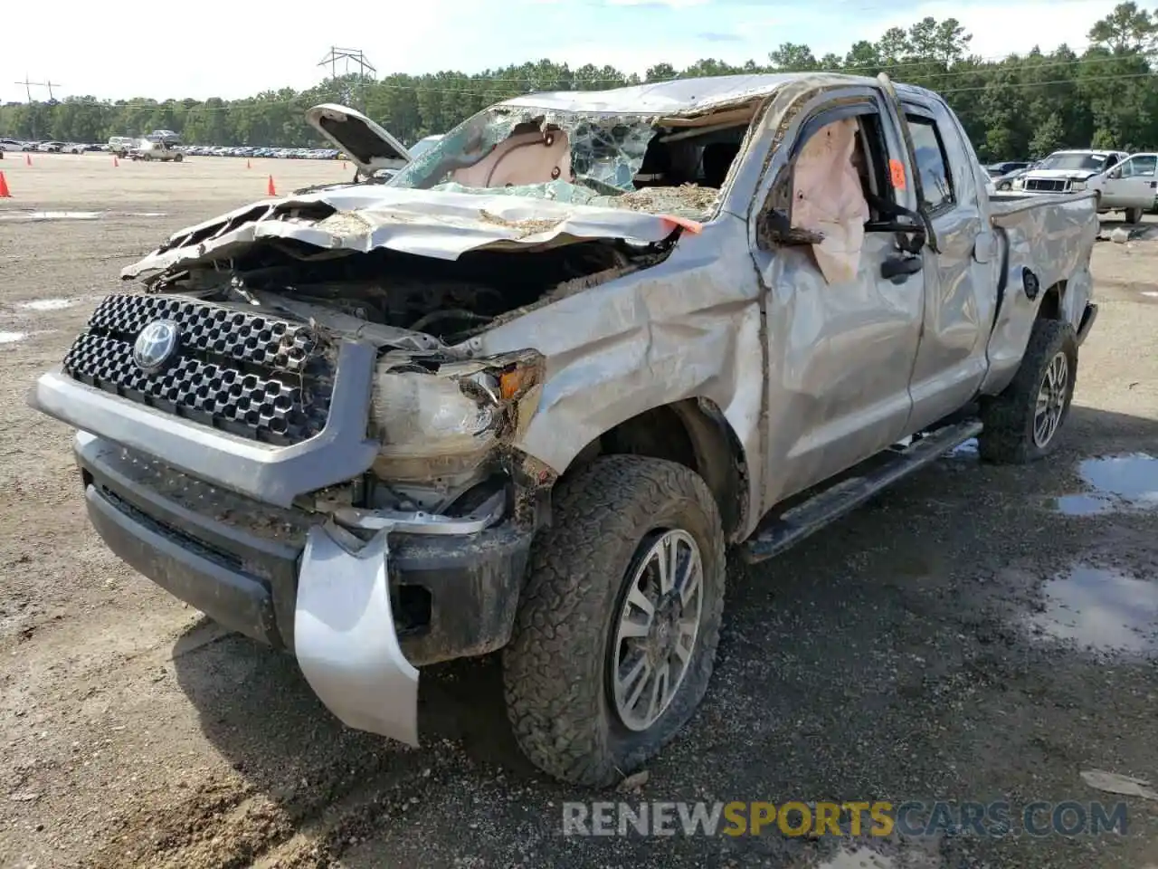 2 Photograph of a damaged car 5TFUY5F12LX912387 TOYOTA TUNDRA 2020