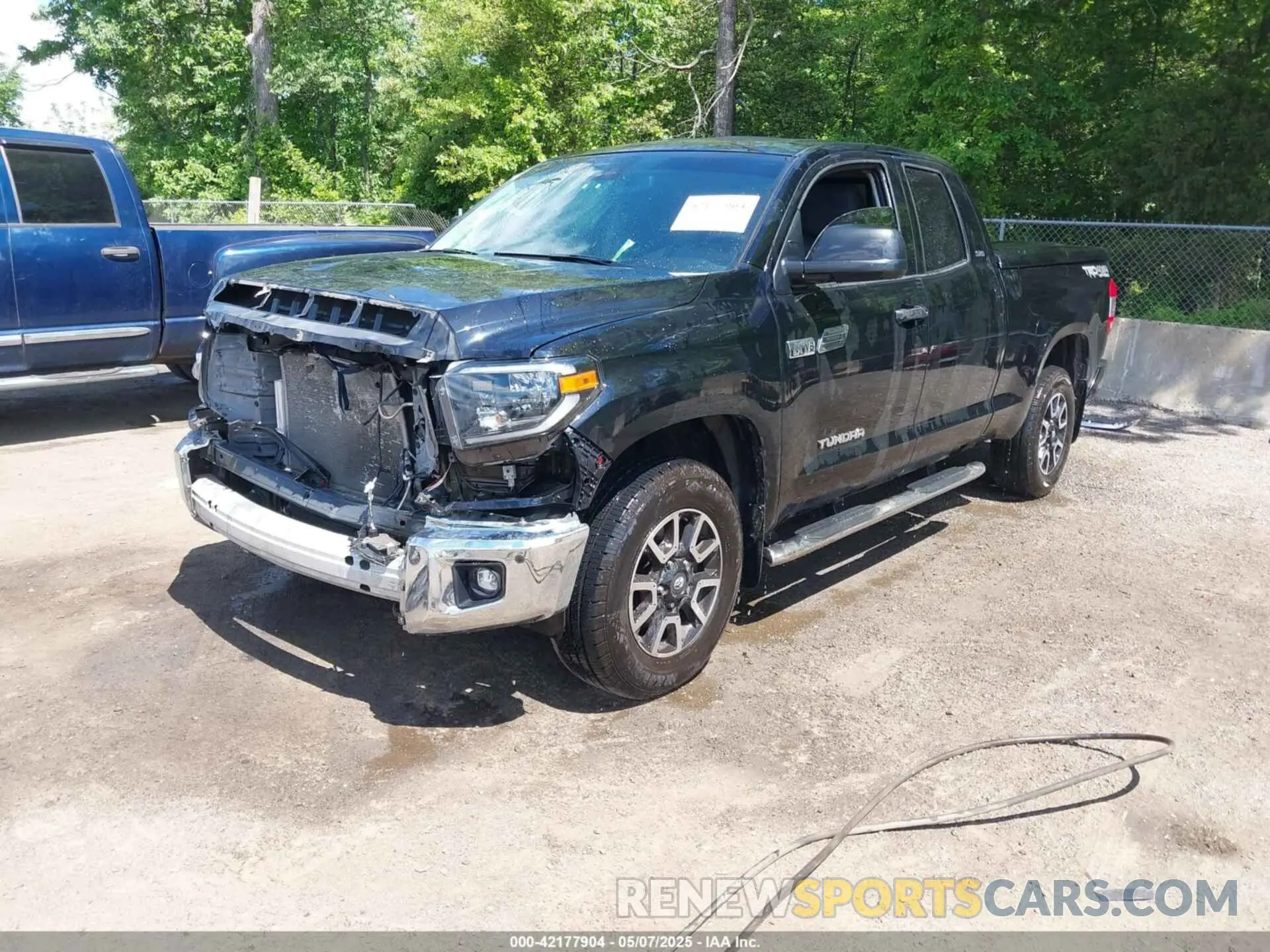 2 Photograph of a damaged car 5TFUY5F14LX876542 TOYOTA TUNDRA 2020