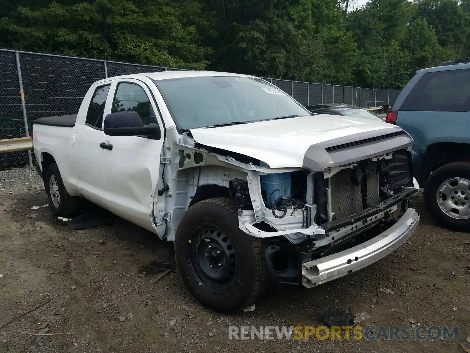 1 Photograph of a damaged car 5TFUY5F14LX907126 TOYOTA TUNDRA 2020