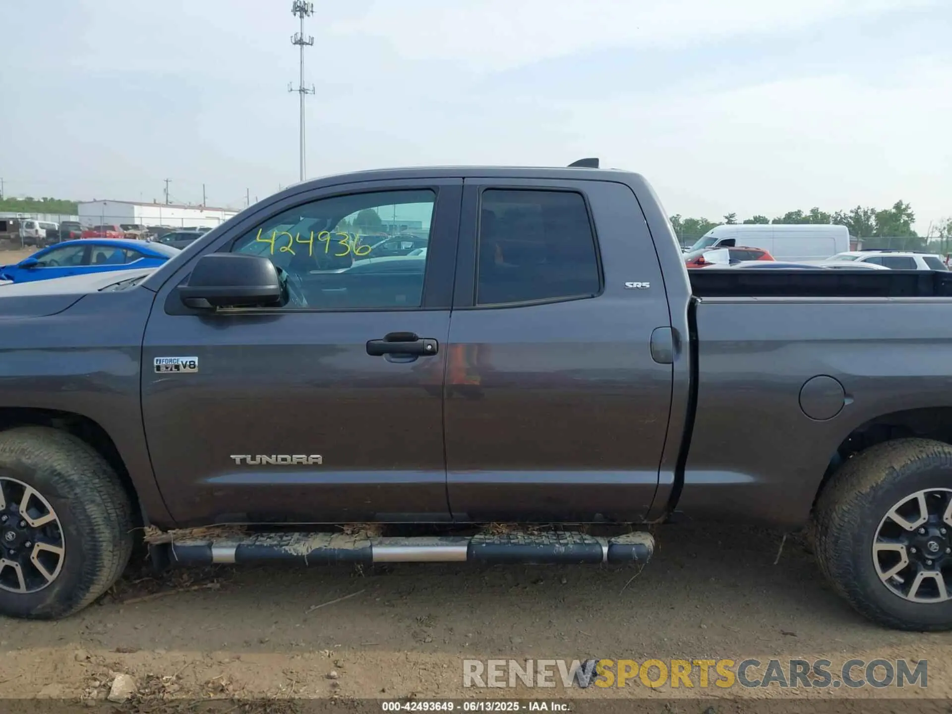 13 Photograph of a damaged car 5TFUY5F14LX947433 TOYOTA TUNDRA 2020
