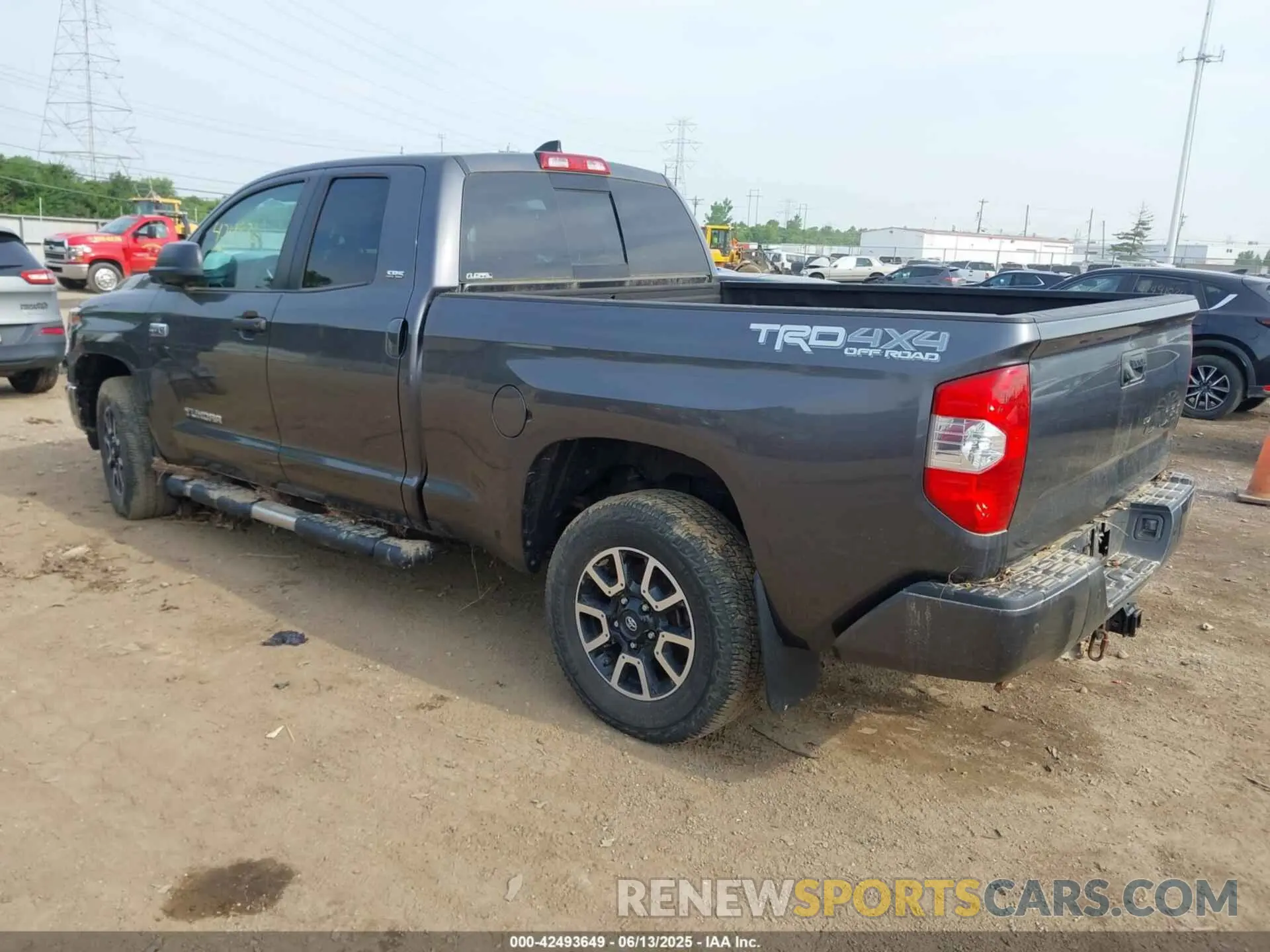 3 Photograph of a damaged car 5TFUY5F14LX947433 TOYOTA TUNDRA 2020