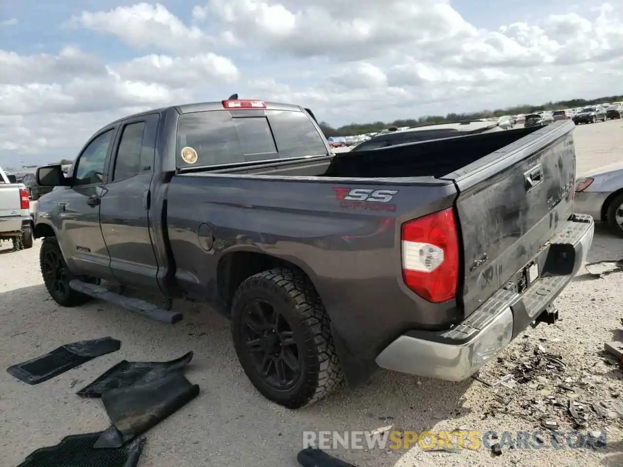 3 Photograph of a damaged car 5TFUY5F15LX873780 TOYOTA TUNDRA 2020