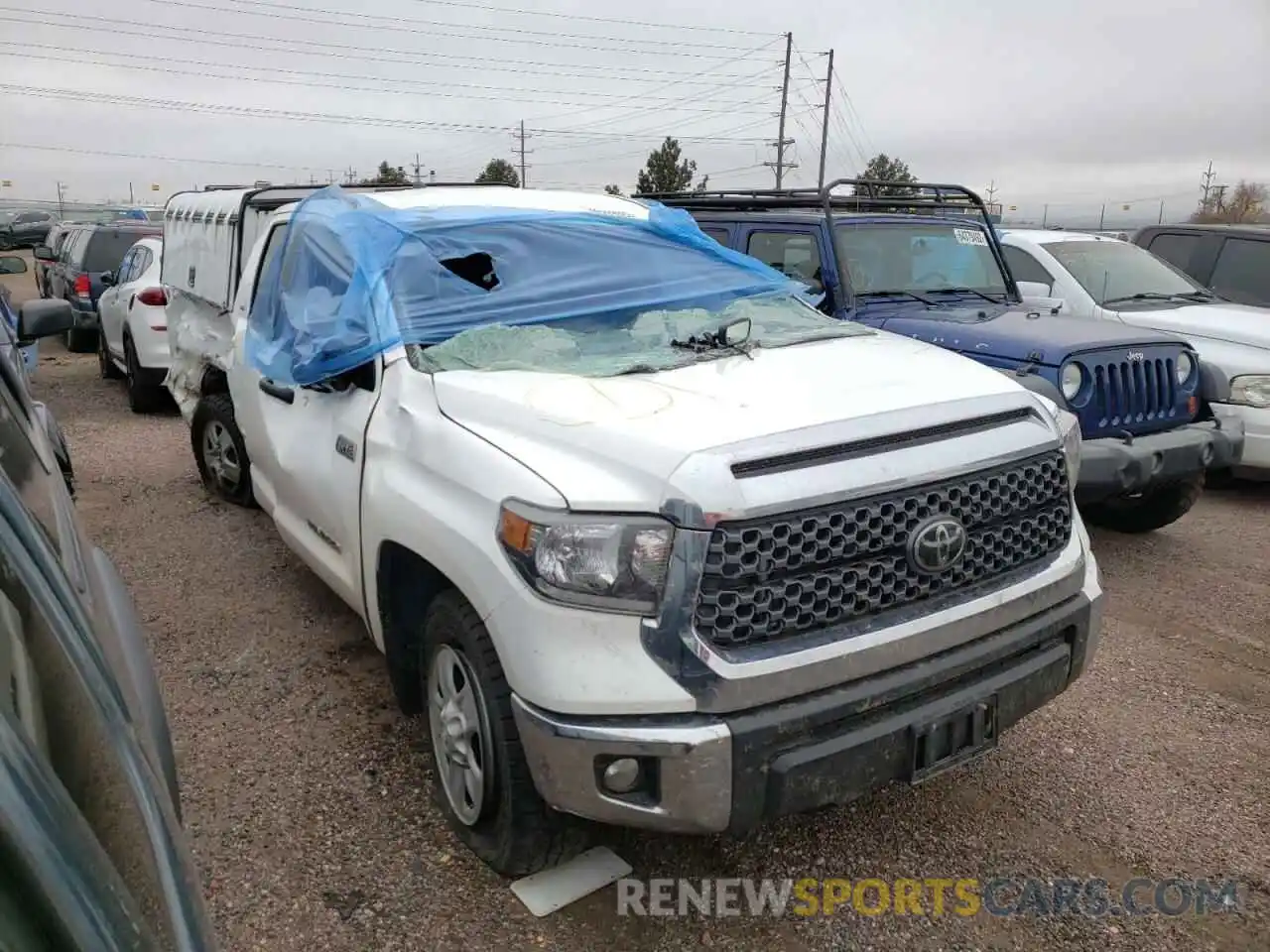 1 Photograph of a damaged car 5TFUY5F15LX873827 TOYOTA TUNDRA 2020