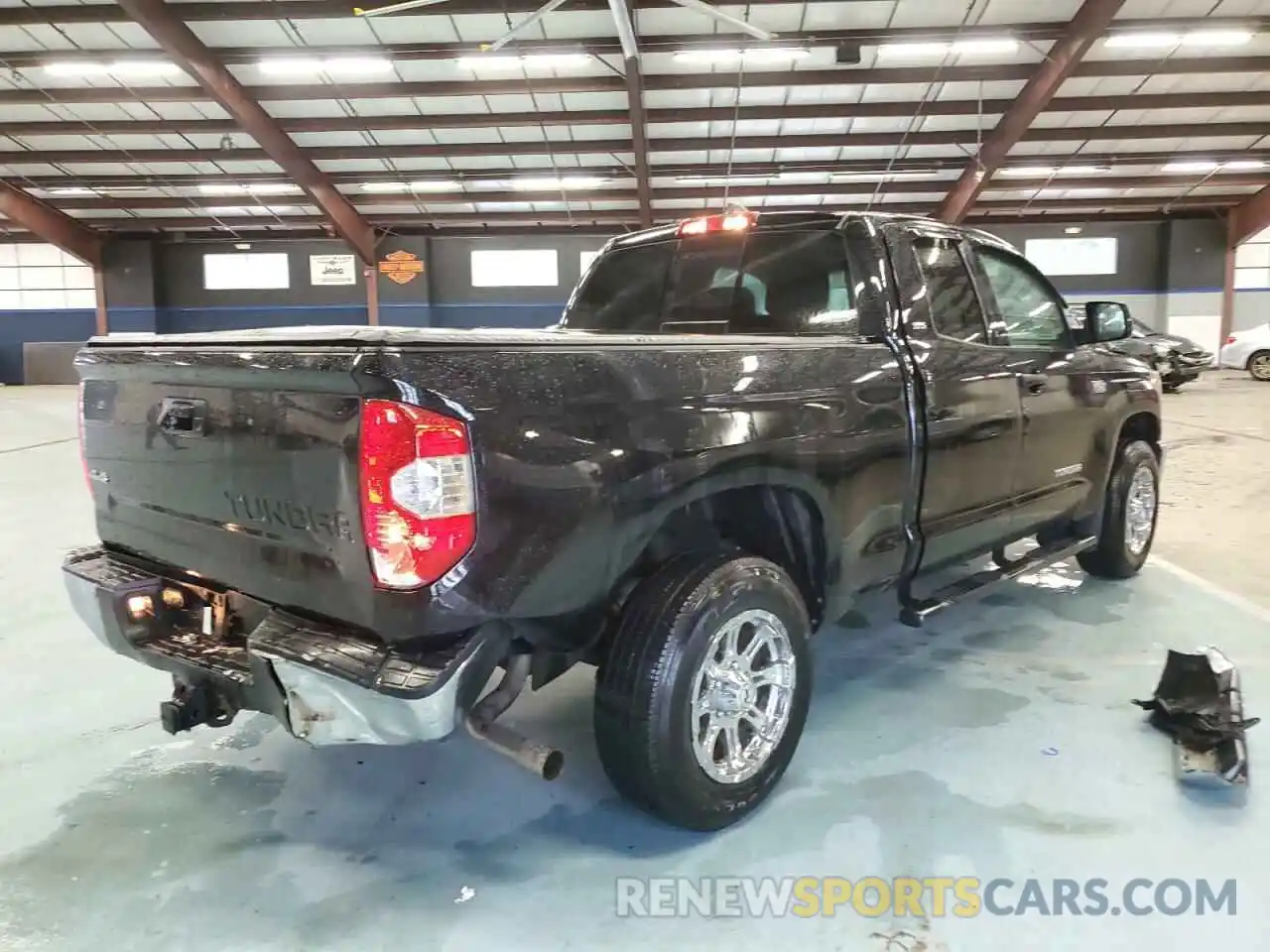 4 Photograph of a damaged car 5TFUY5F16LX872282 TOYOTA TUNDRA 2020