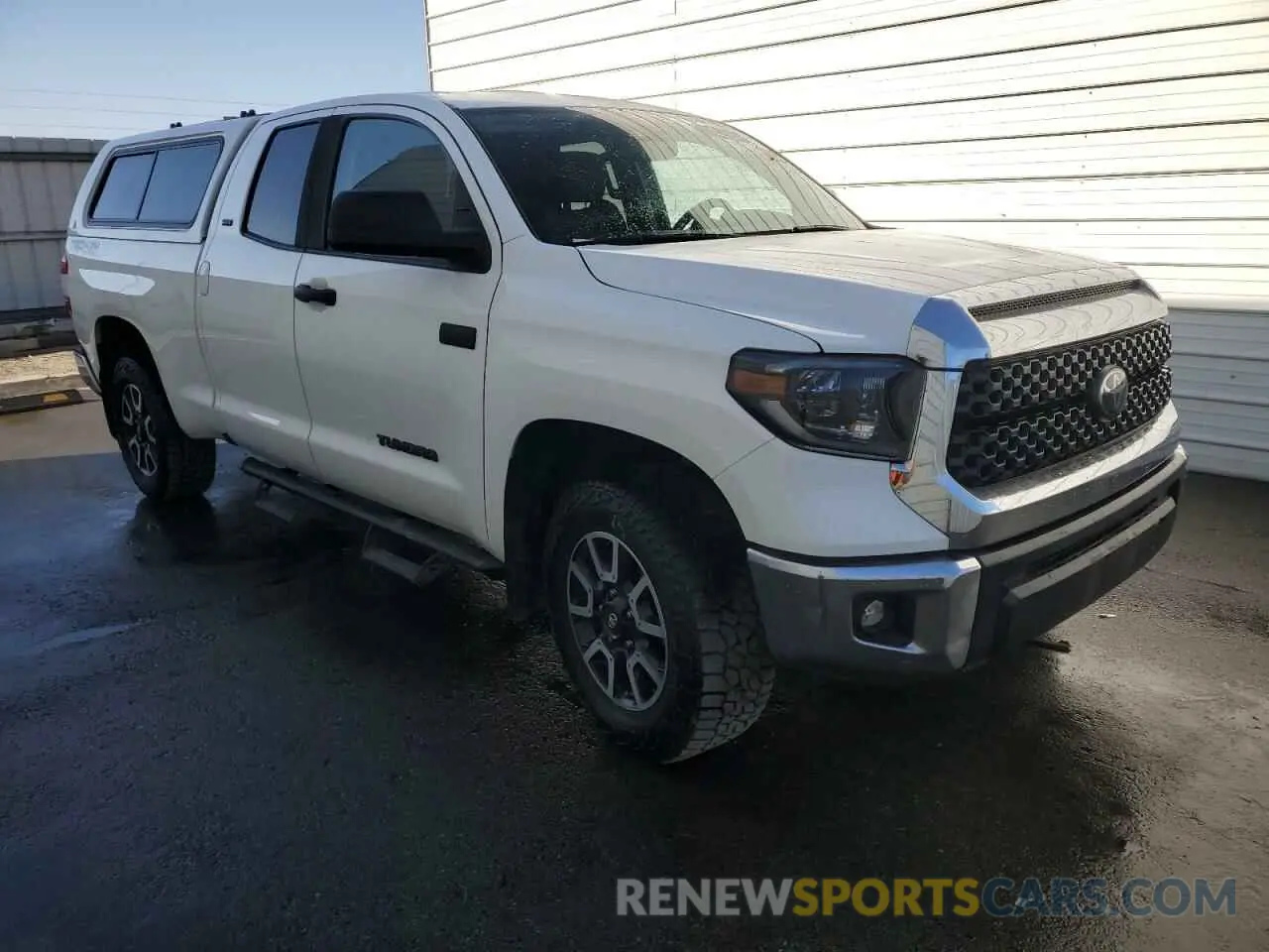 4 Photograph of a damaged car 5TFUY5F17LX906407 TOYOTA TUNDRA 2020