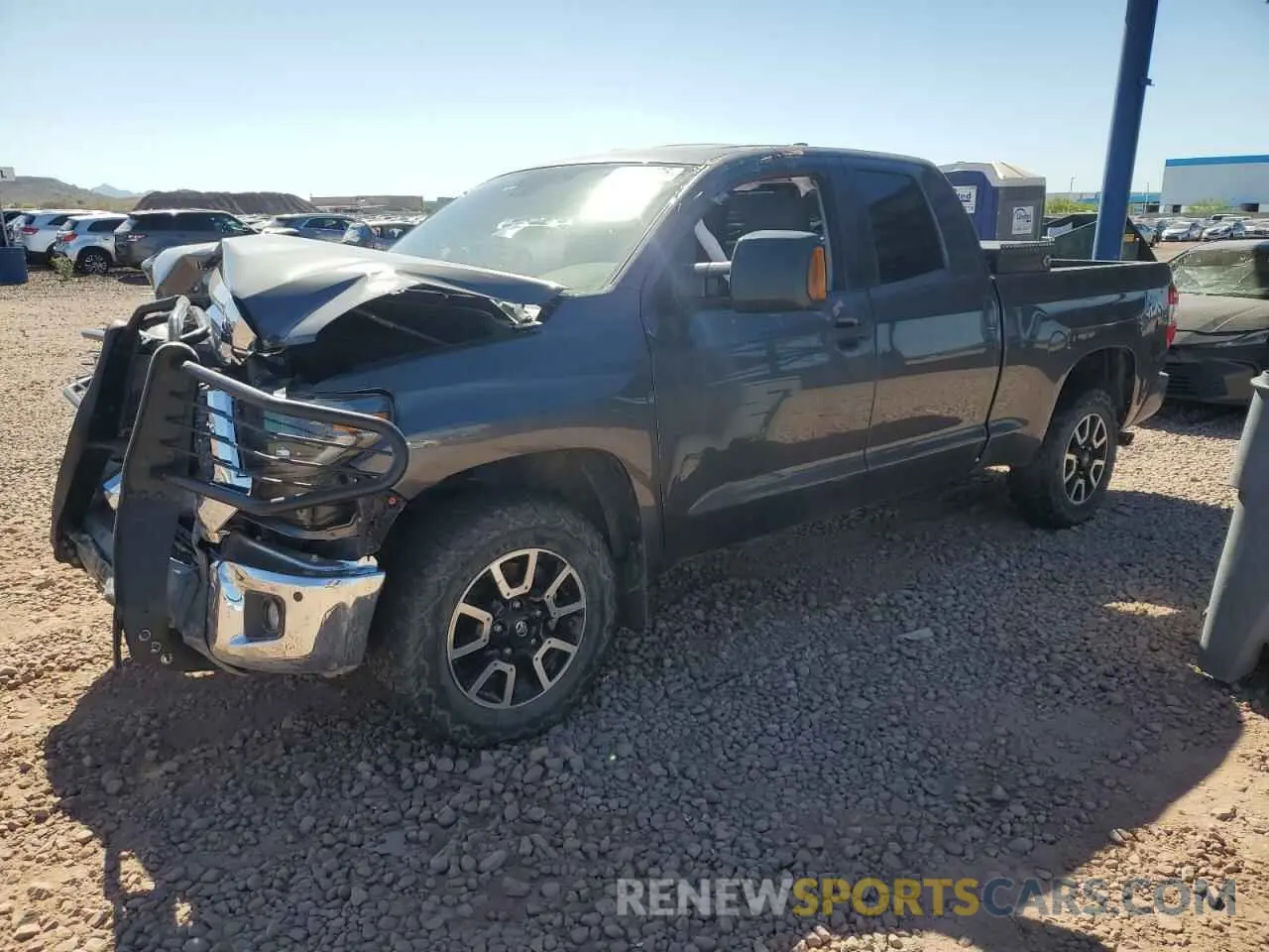 1 Photograph of a damaged car 5TFUY5F17LX955641 TOYOTA TUNDRA 2020