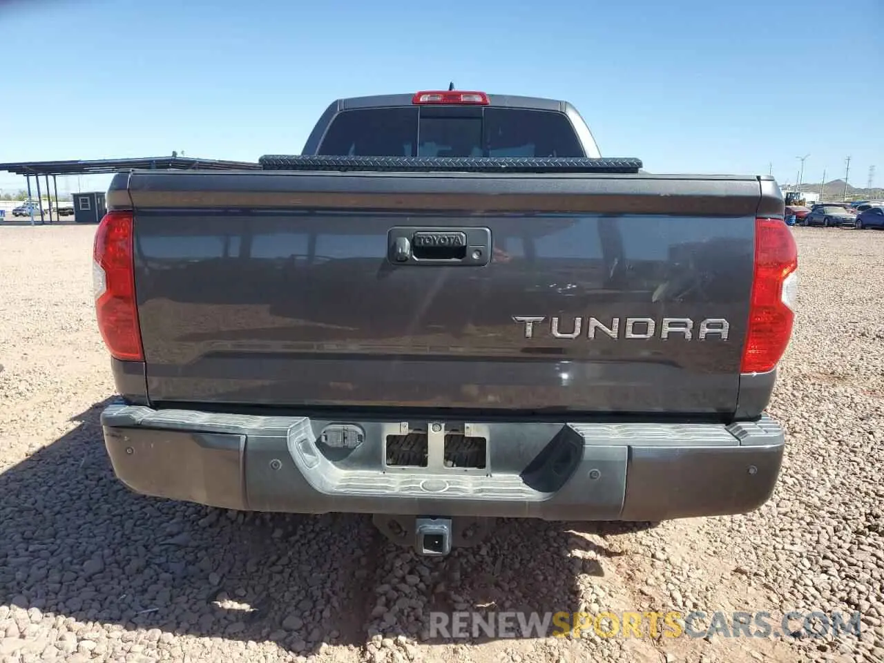 6 Photograph of a damaged car 5TFUY5F17LX955641 TOYOTA TUNDRA 2020