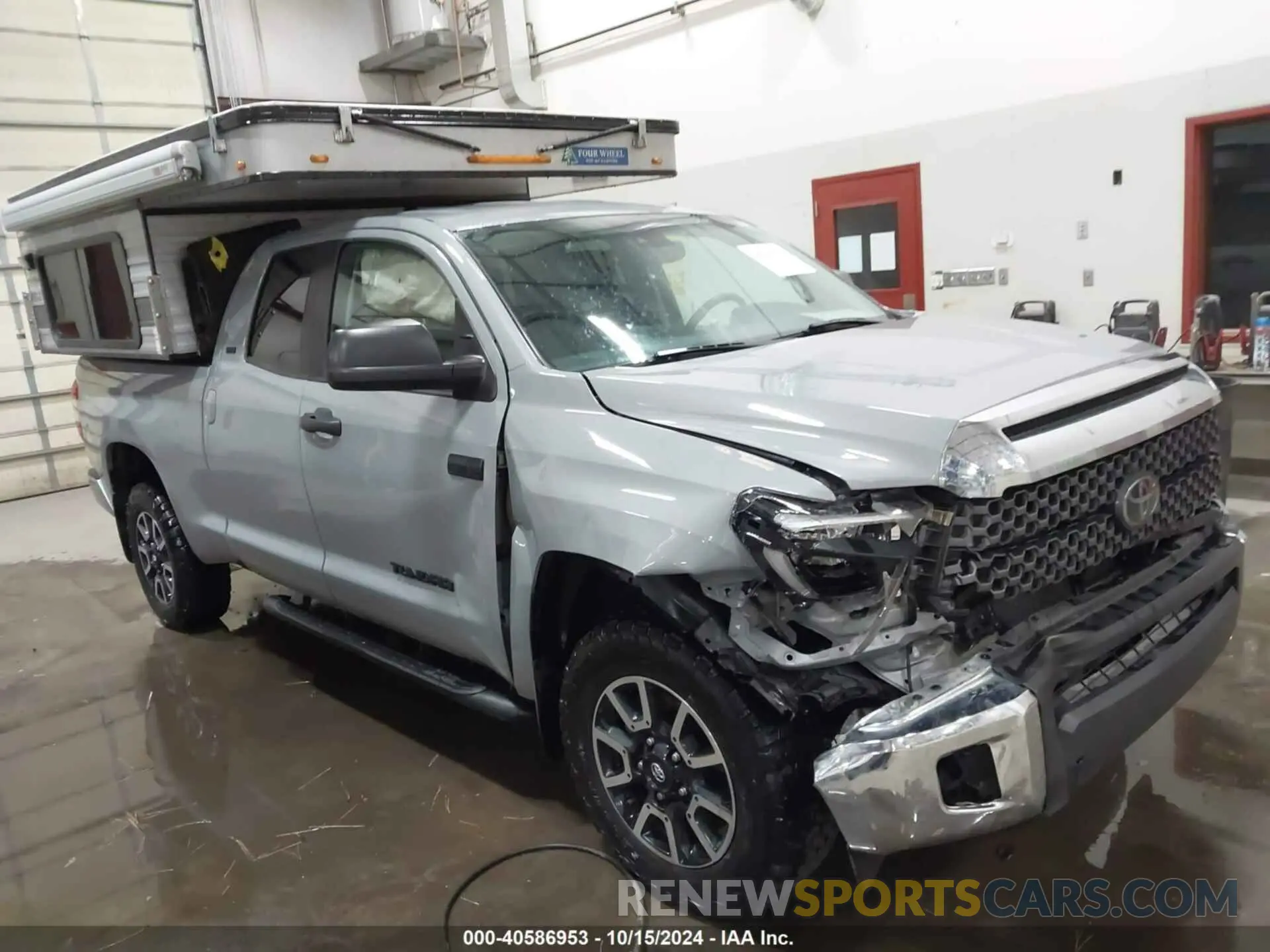 1 Photograph of a damaged car 5TFUY5F18LX900356 TOYOTA TUNDRA 2020