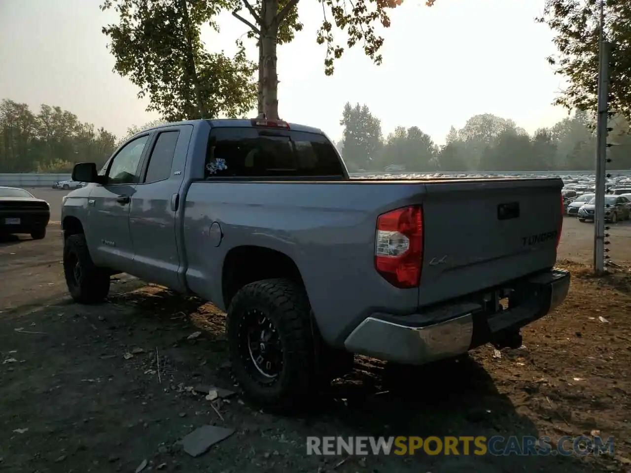 3 Photograph of a damaged car 5TFUY5F19LX902715 TOYOTA TUNDRA 2020