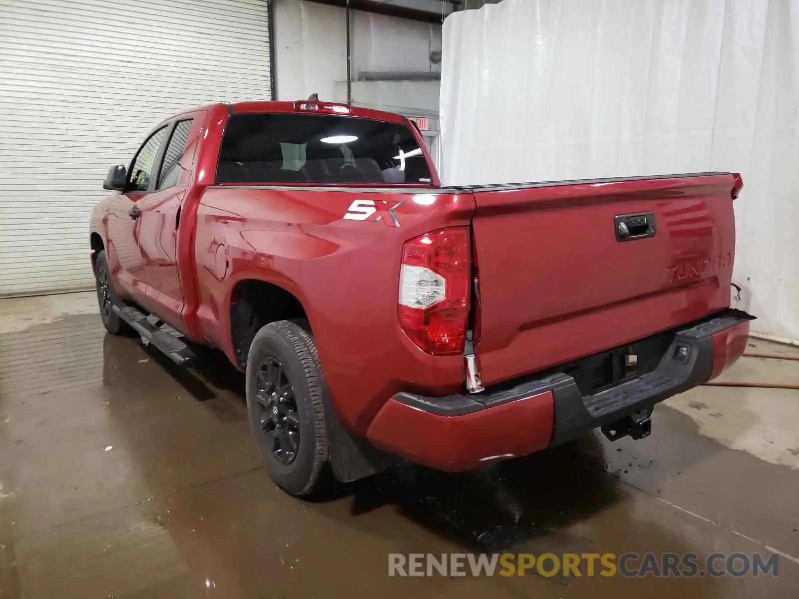 3 Photograph of a damaged car 5TFUY5F1XLX893362 TOYOTA TUNDRA 2020