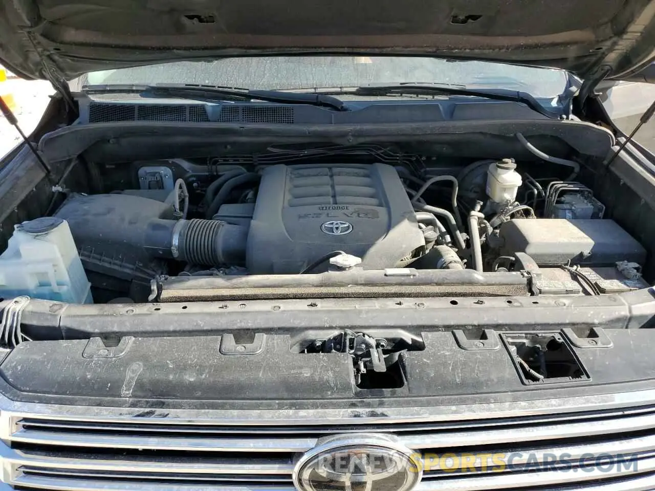 11 Photograph of a damaged car 5TFAY5F12MX004879 TOYOTA TUNDRA 2021